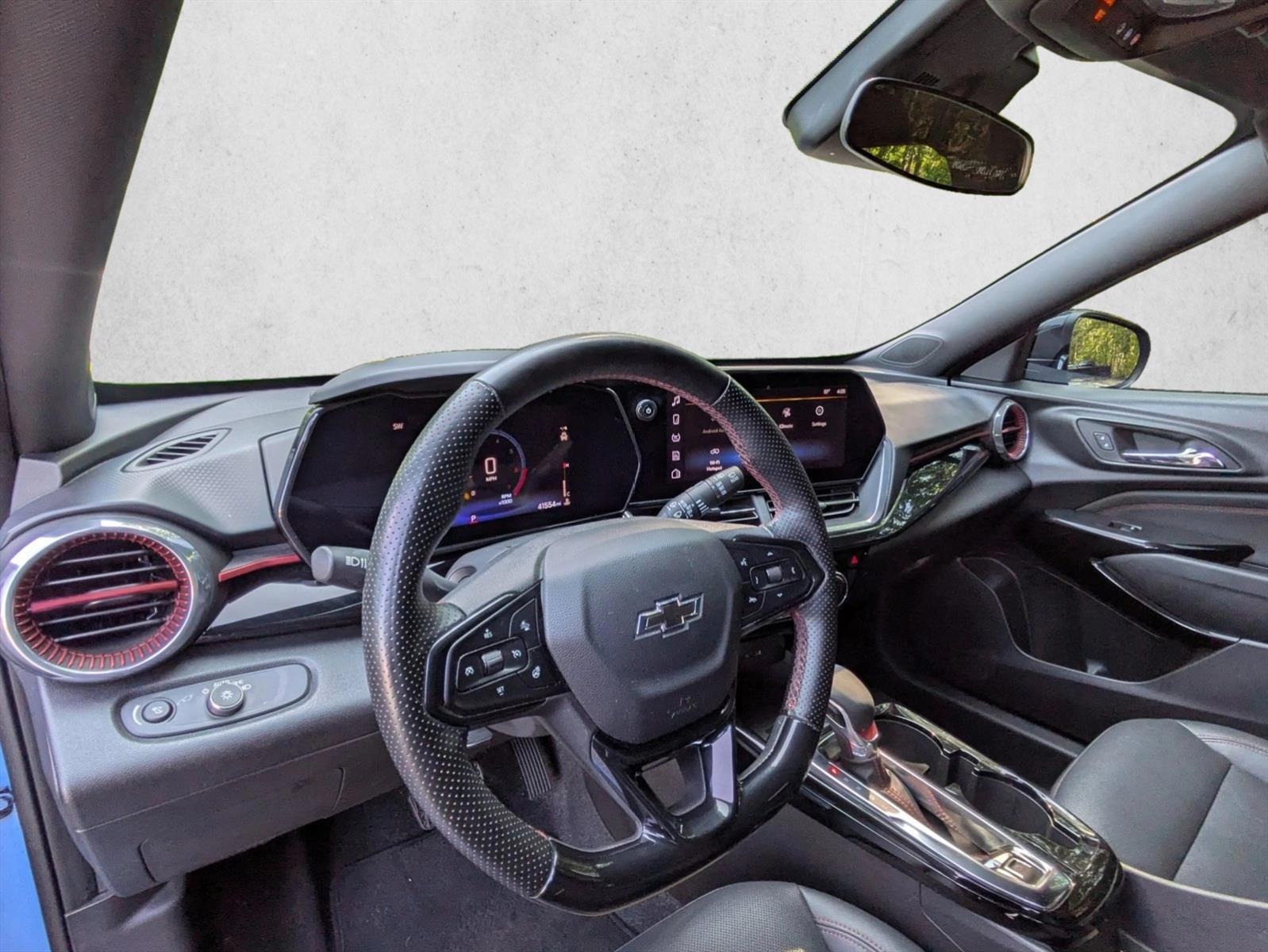 Thumbnail: 2024 Chevrolet Trax - 3