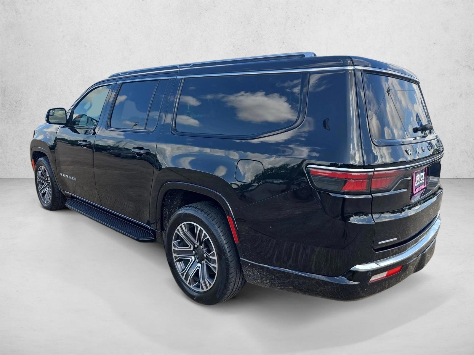 2023 Jeep Wagoneer L Series II - Photo 8