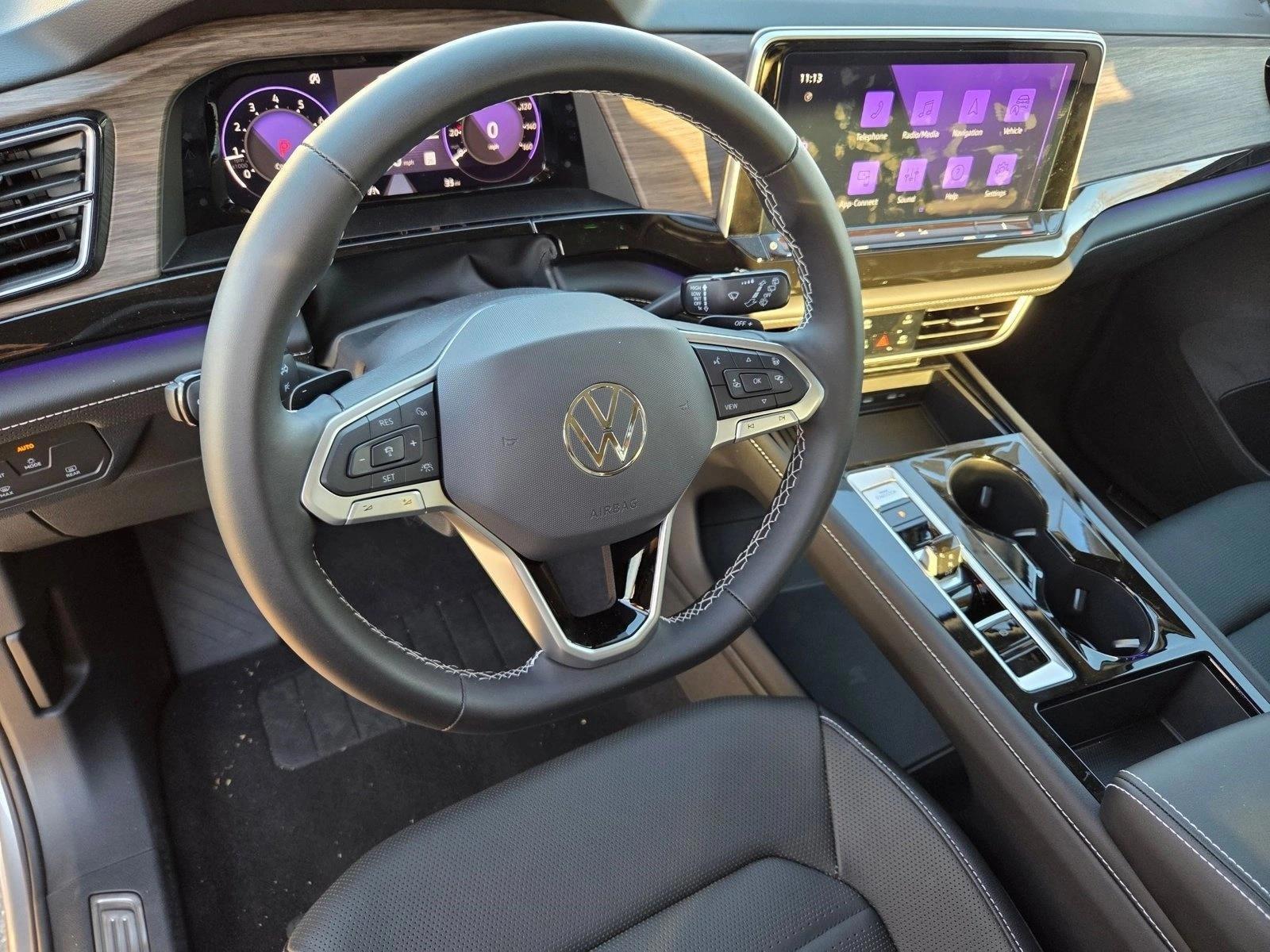 Thumbnail: 2025 Volkswagen Atlas - 3