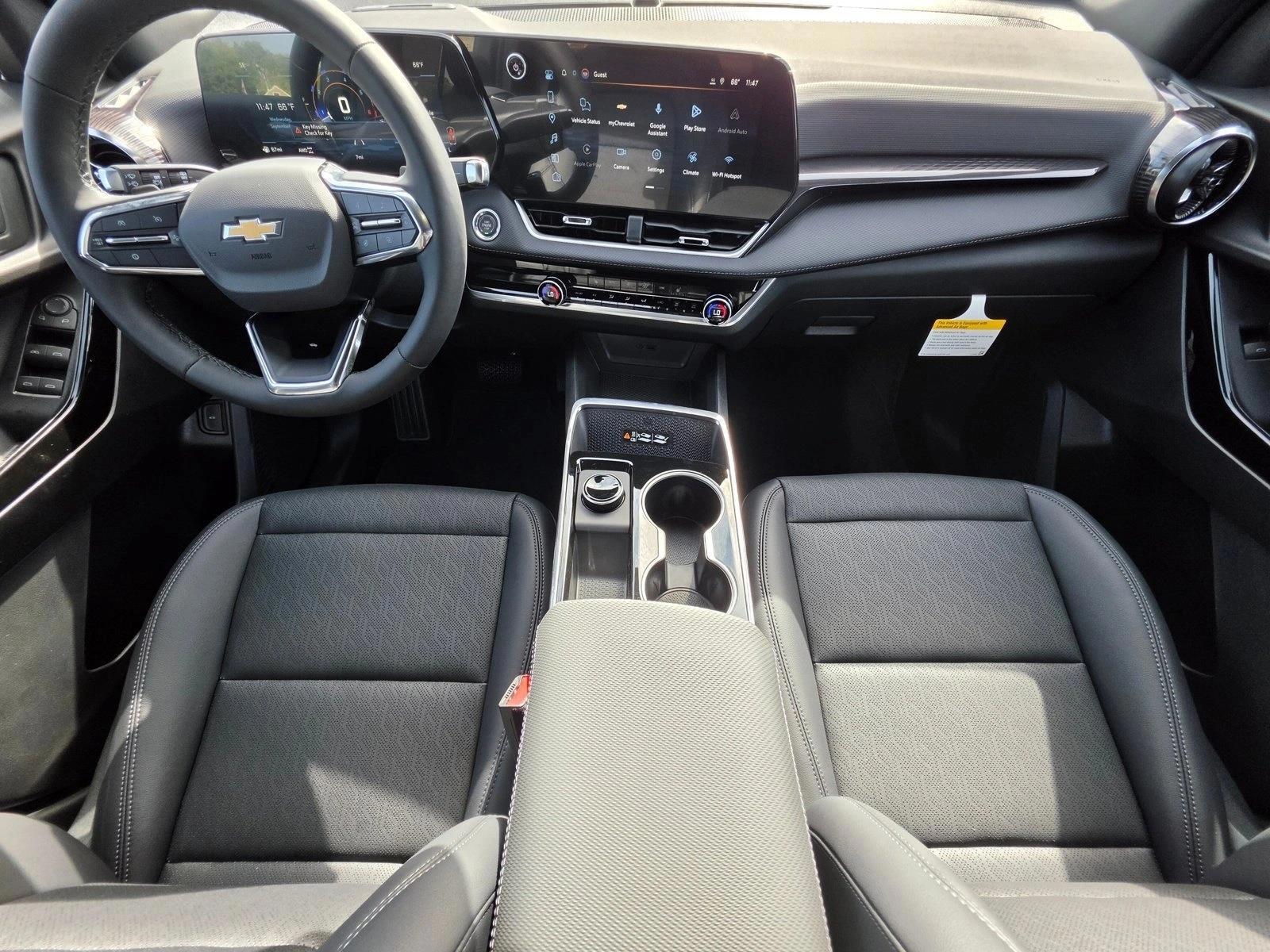 Thumbnail: 2027 Chevrolet Equinox - 3