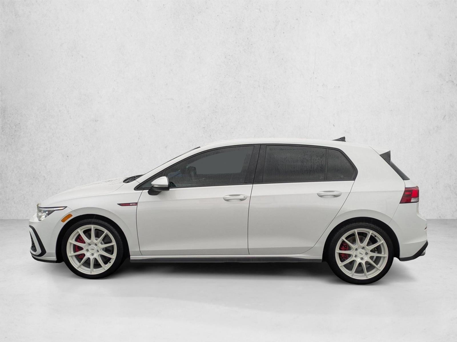 Thumbnail: 2024 Volkswagen Golf - 2