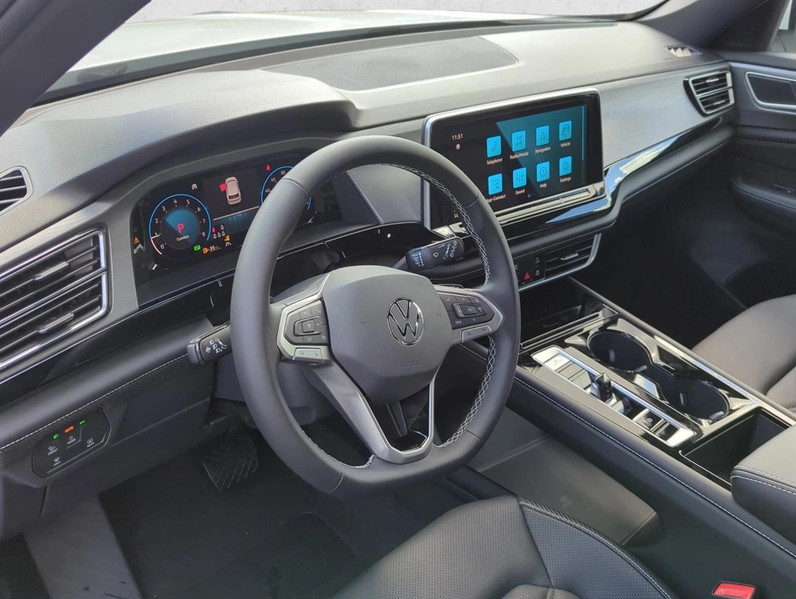 Thumbnail: 2026 Volkswagen Atlas - 3