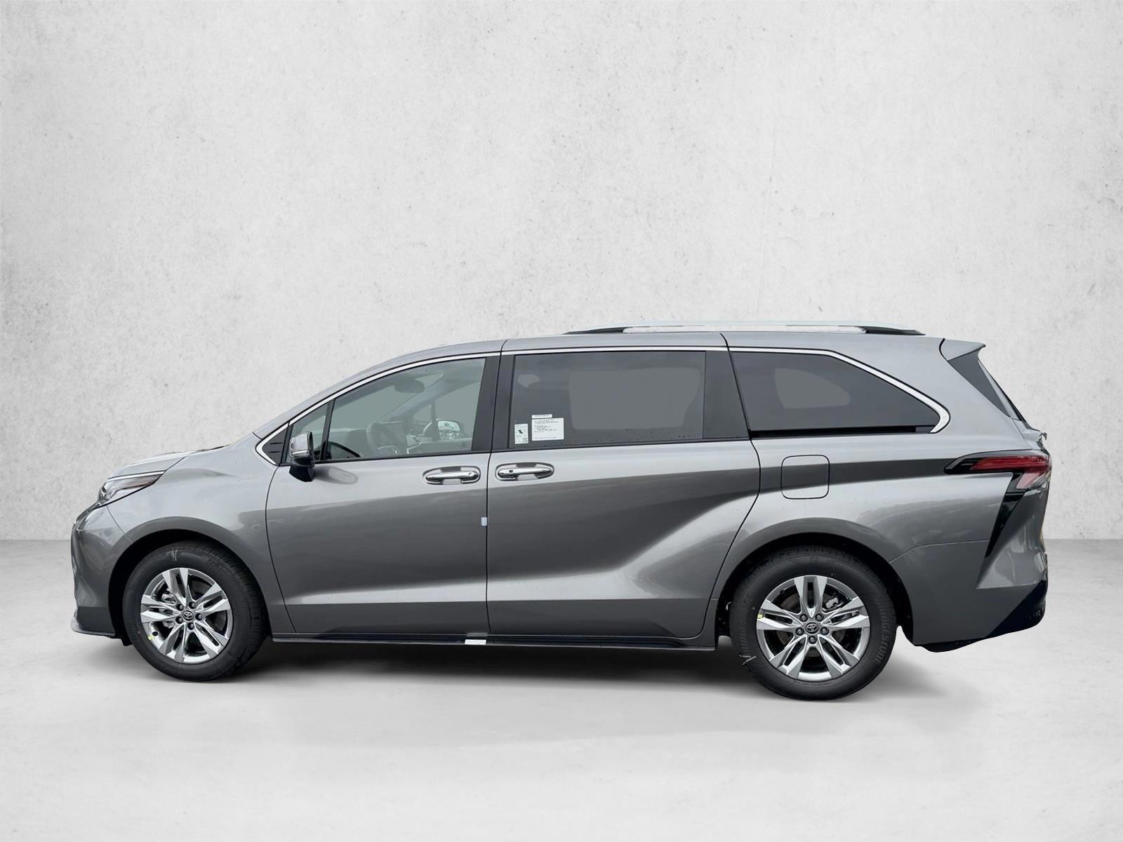 Thumbnail: 2026 Toyota Sienna - 2