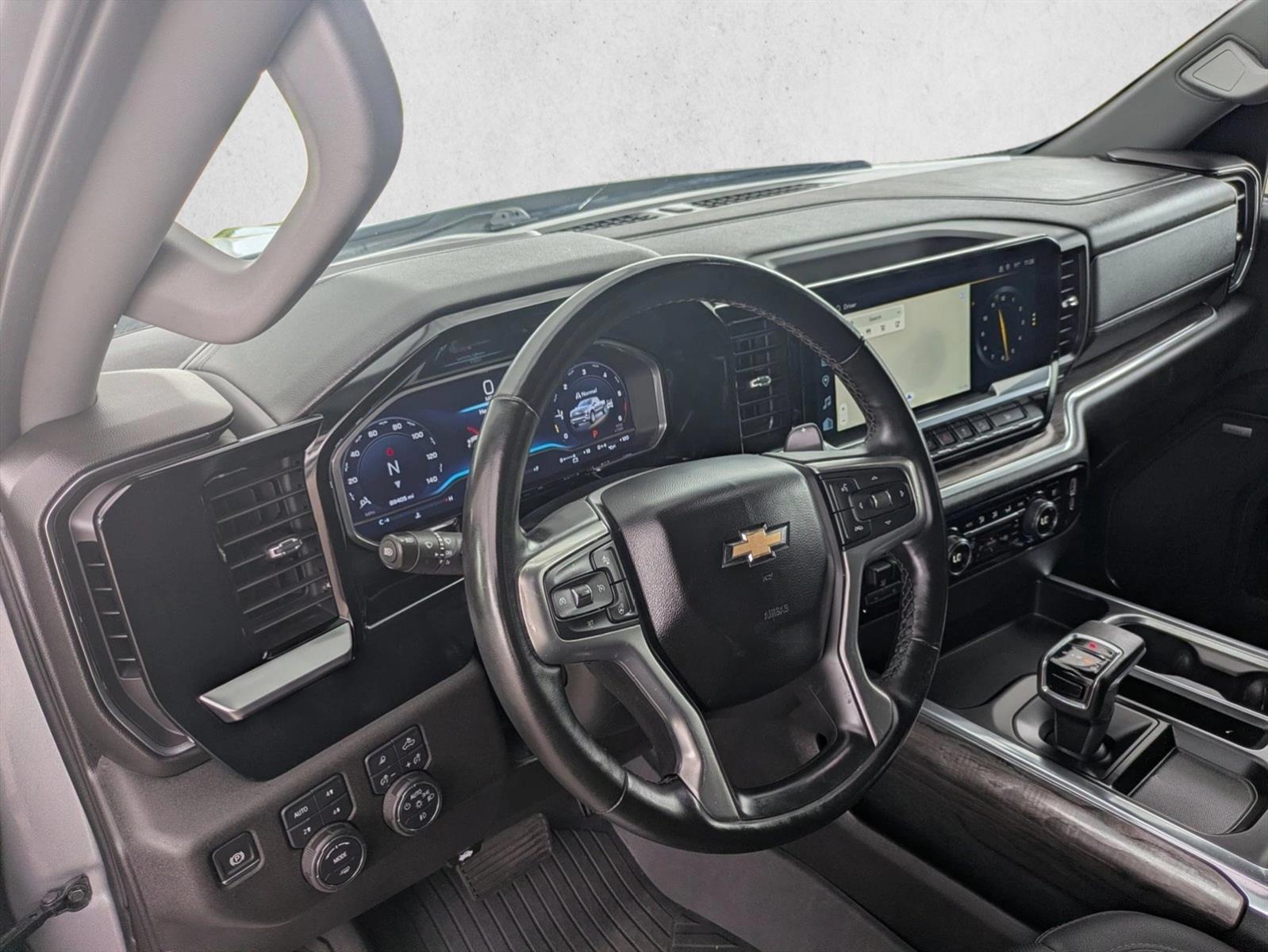 2024 Chevrolet Silverado 1500 LTZ - Photo 14