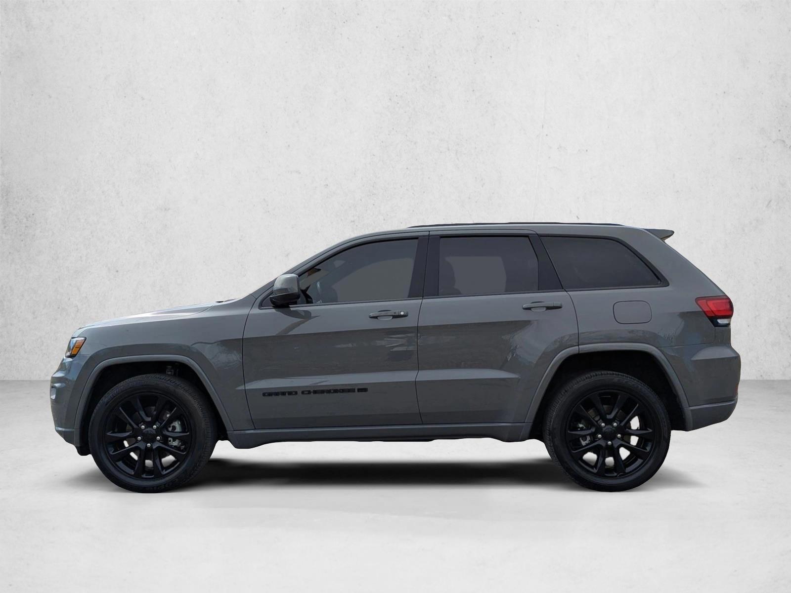 Thumbnail: 2022 Jeep Grand Cherokee - 2