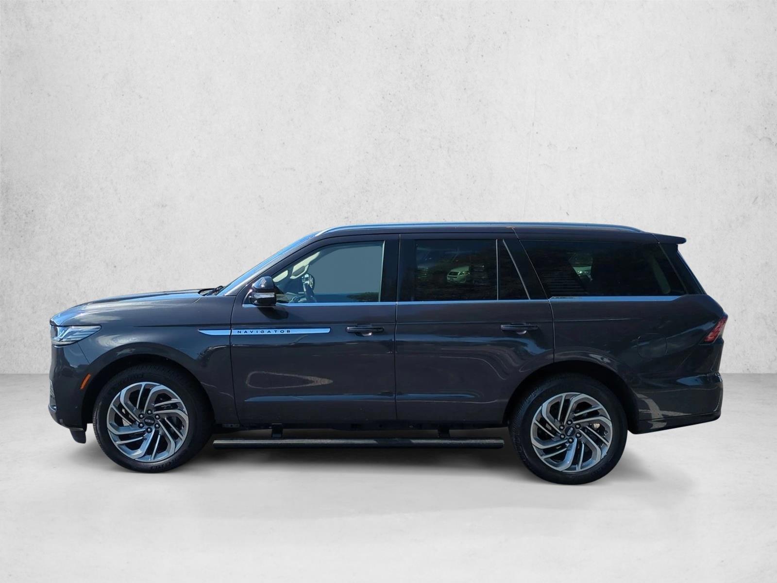 Thumbnail: 2025 Lincoln Navigator - 2
