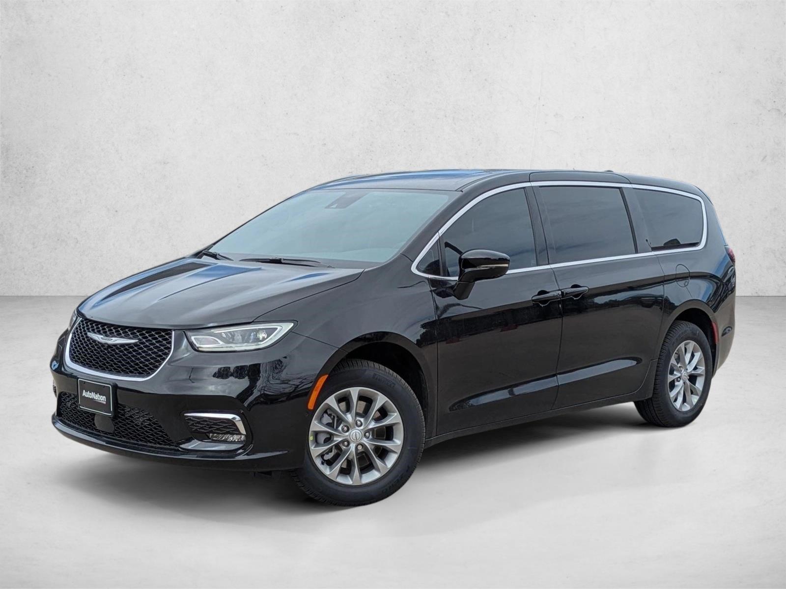Thumbnail: 2026 Chrysler Pacifica - 1