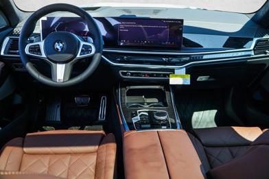 2027 BMW X7