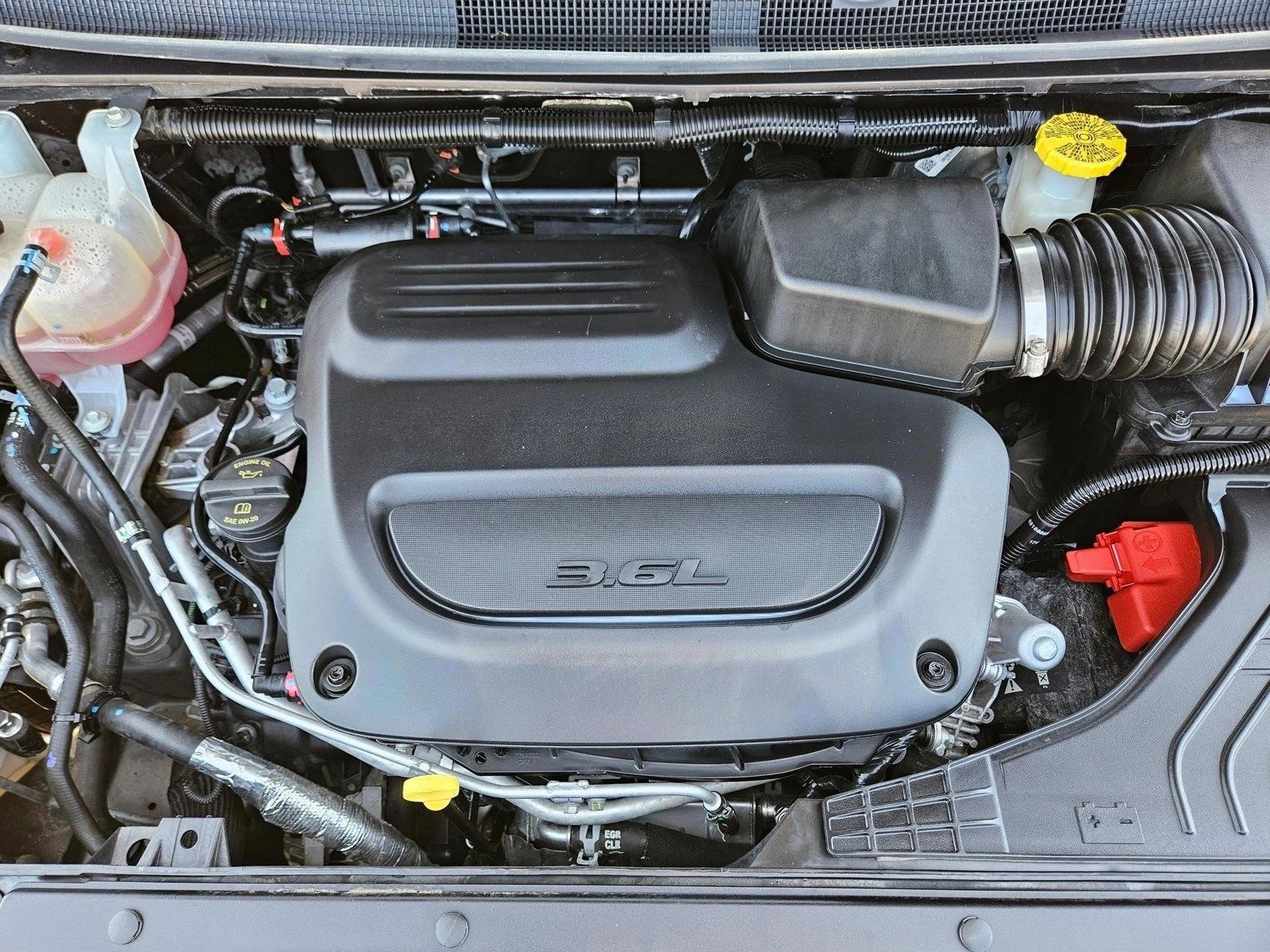 2023 Chrysler Pacifica Touring L - Photo 28