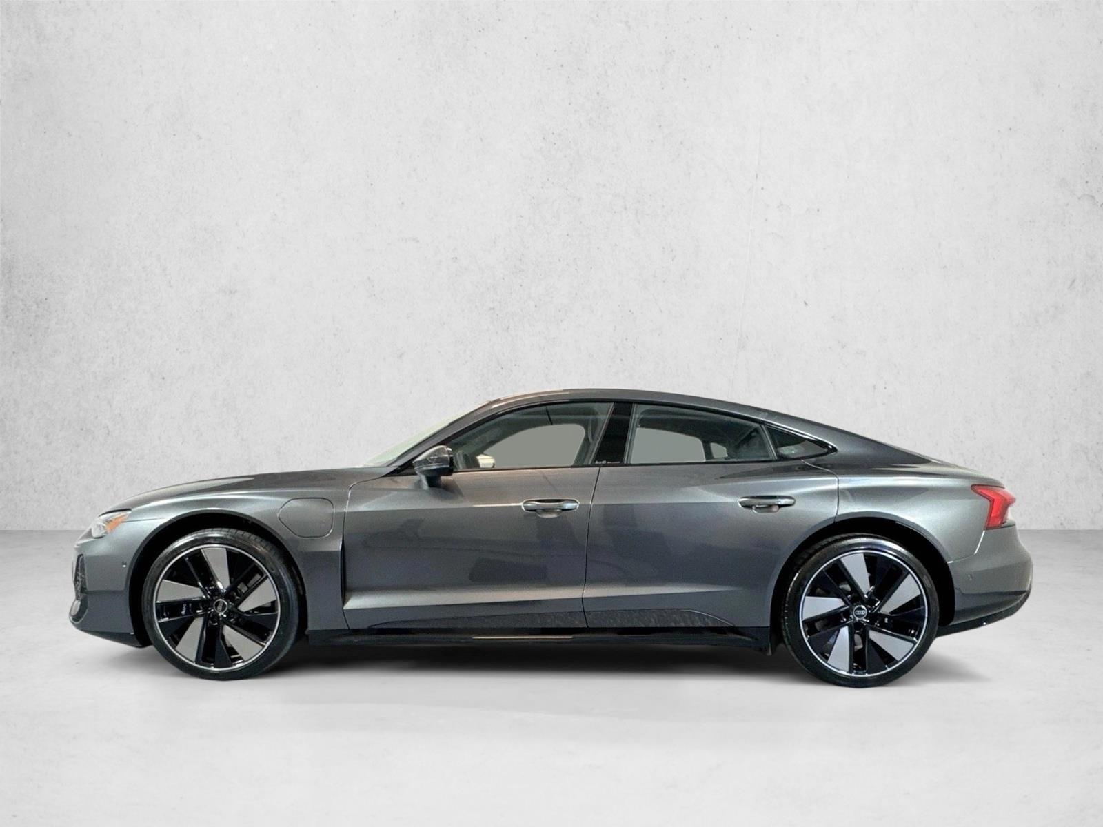 Thumbnail: 2025 Audi RS e-tron GT - 2