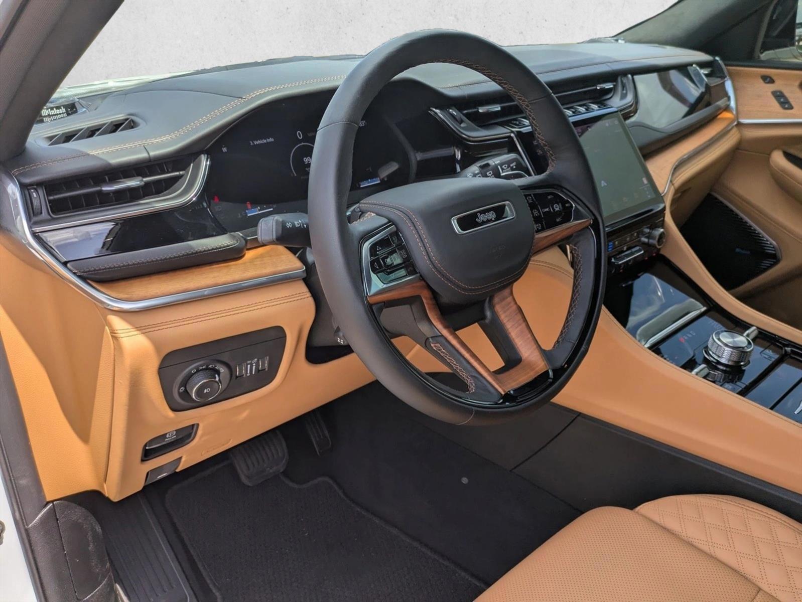 Thumbnail: 2025 Jeep Grand Cherokee L - 2