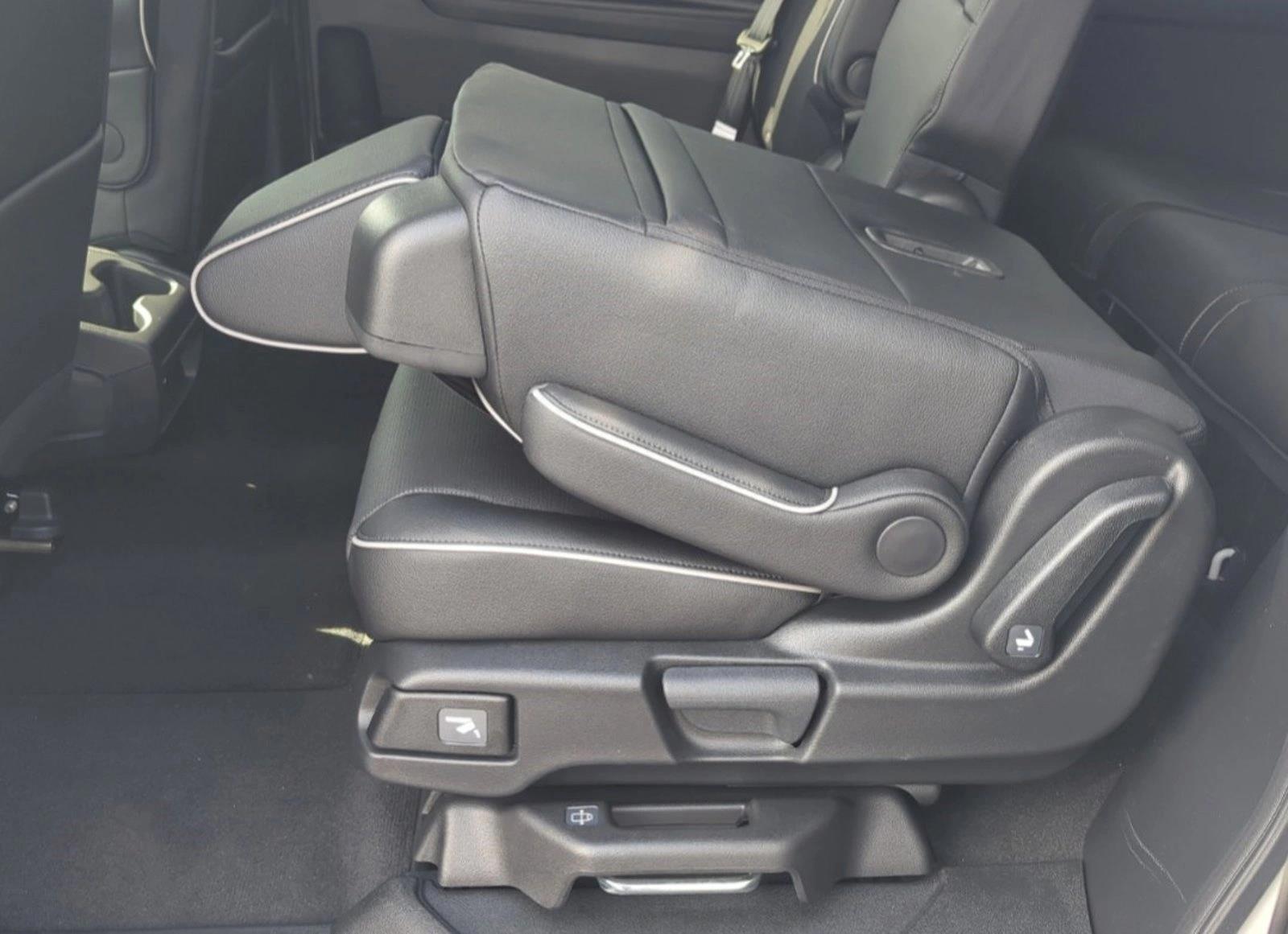 Thumbnail: 2026 Honda Odyssey - 4