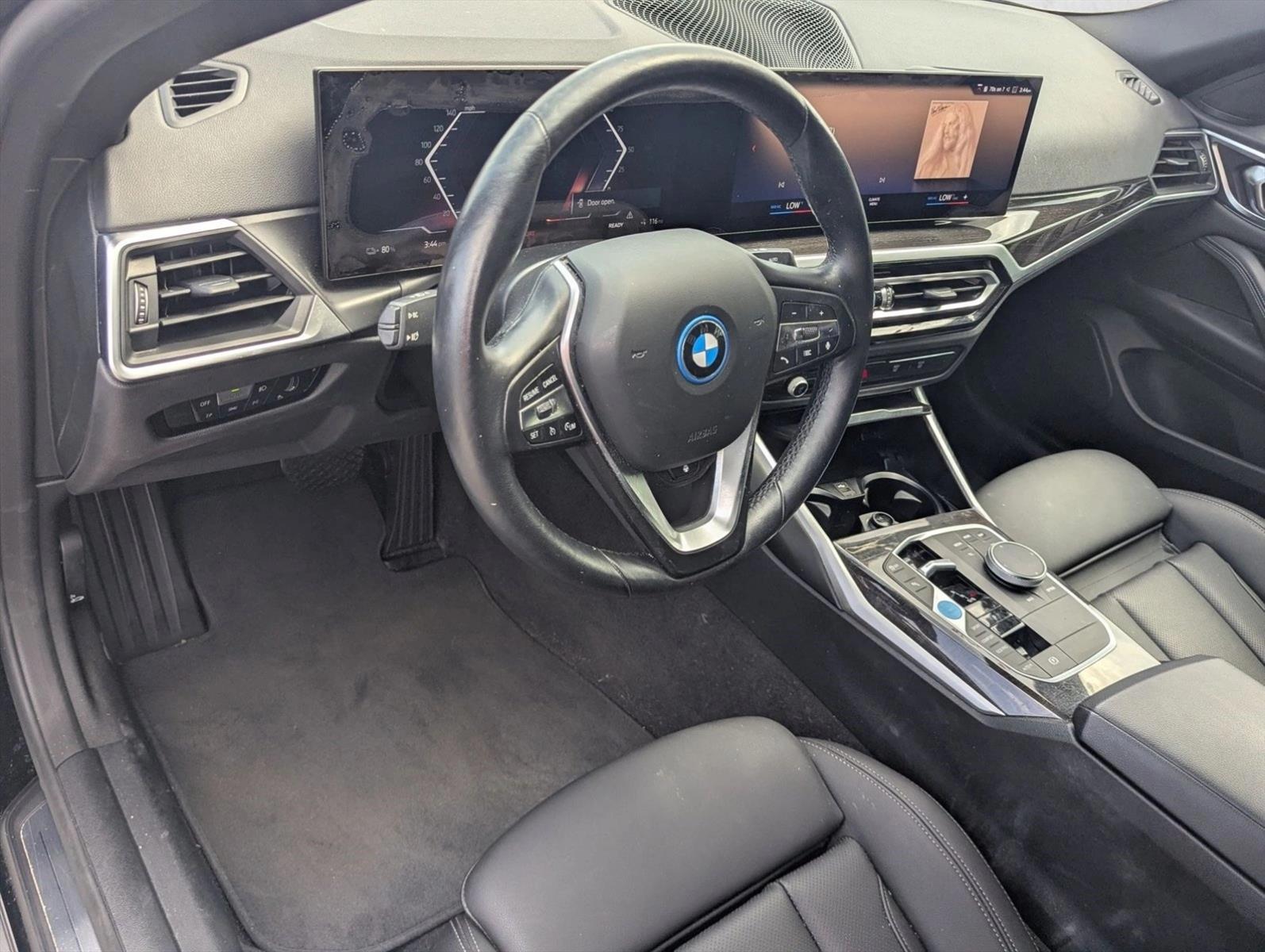 Thumbnail: 2023 BMW i4 - 2