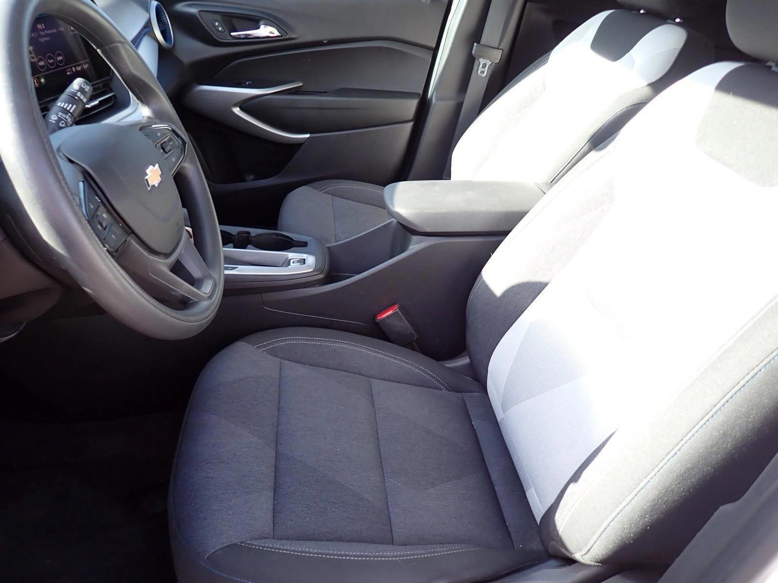 2024 Chevrolet Trax LS - Photo 10