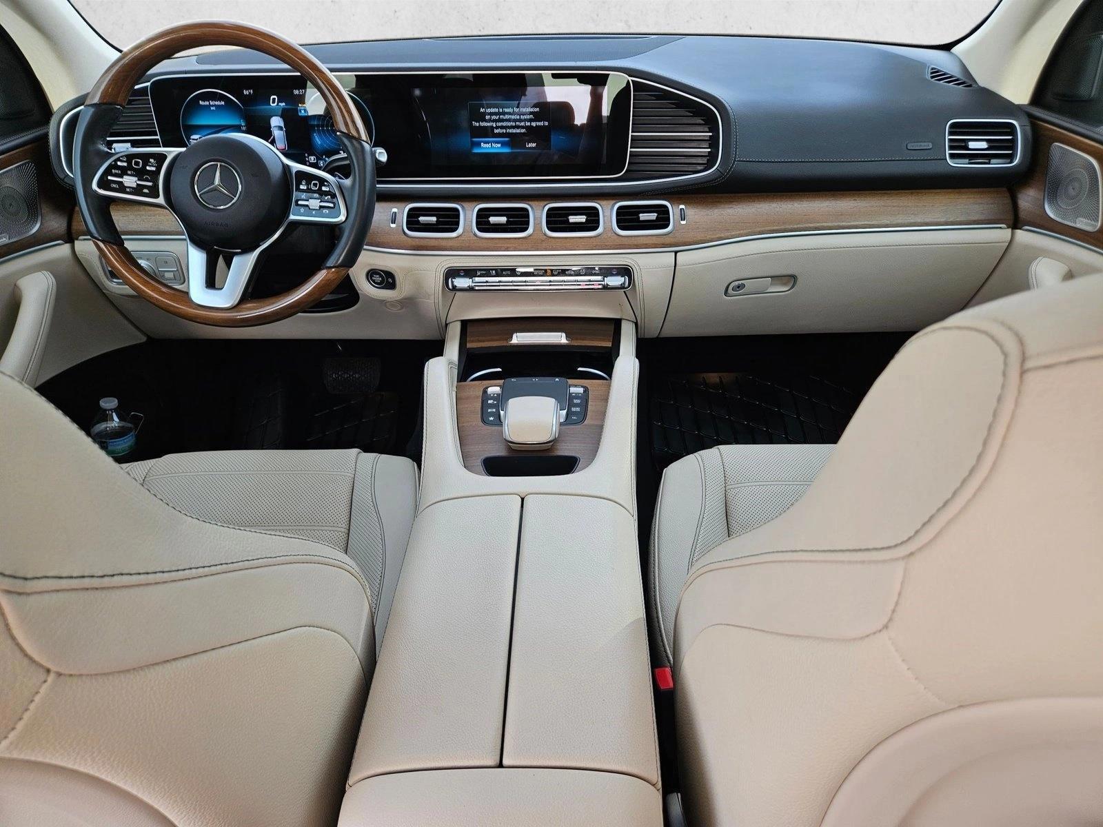 Thumbnail: 2023 Mercedes-Benz GLE - 4