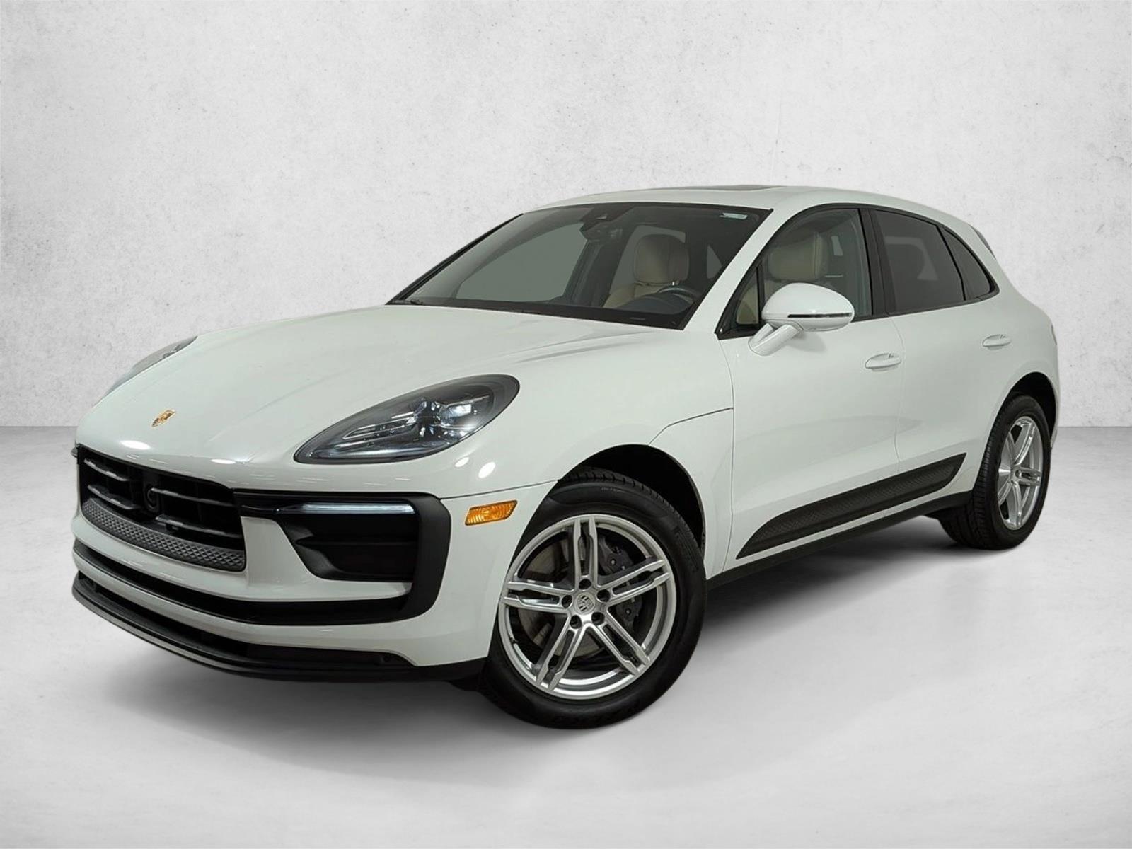Thumbnail: 2023 Porsche Macan - 1