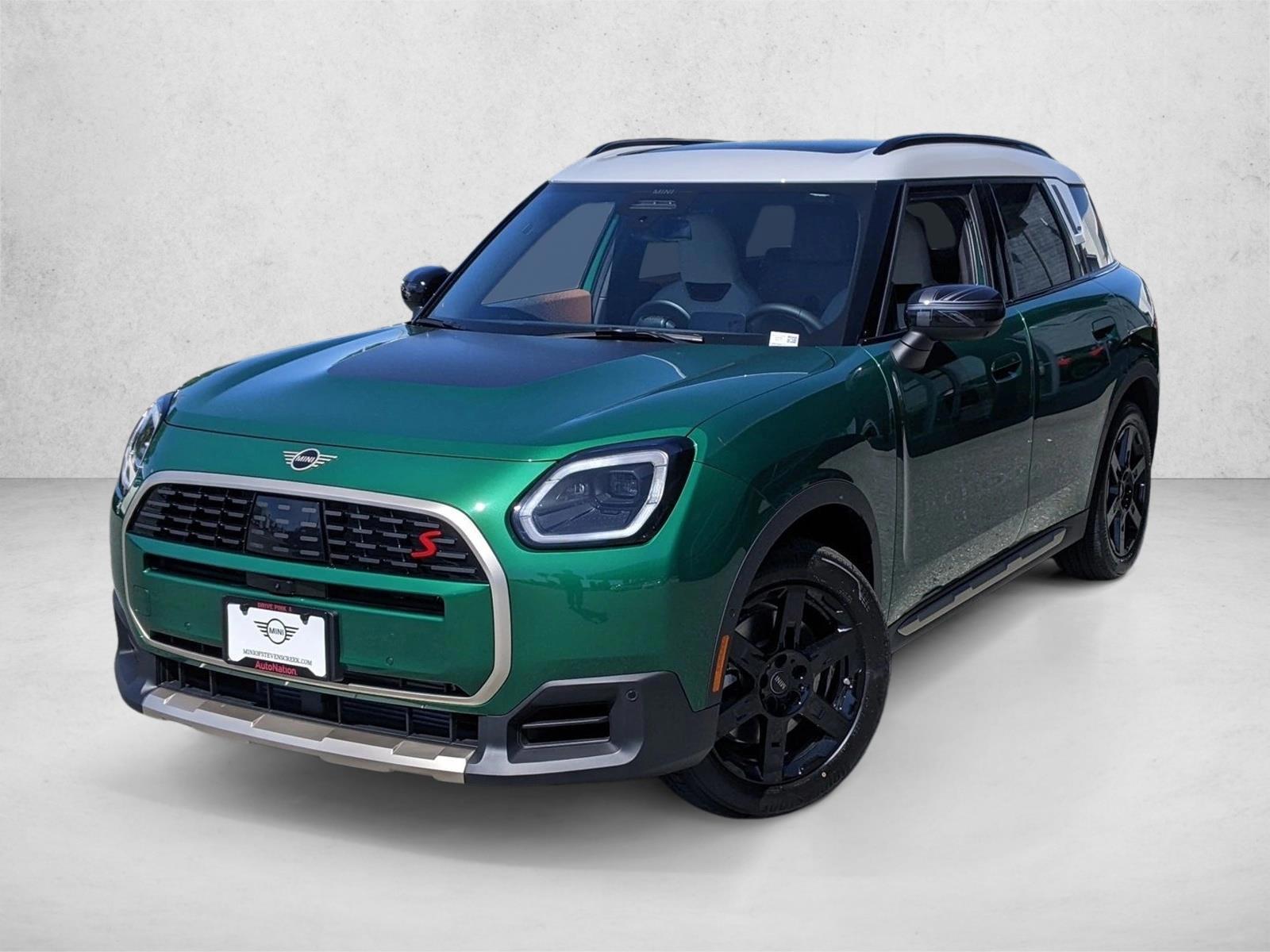 Thumbnail: 2027 MINI Cooper Countryman - 1