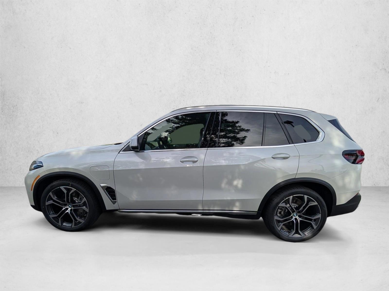 Thumbnail: 2026 BMW X5 - 2