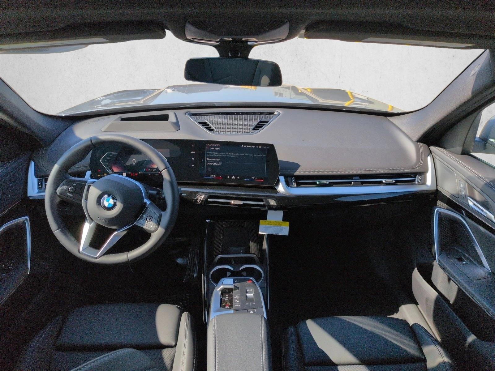 Thumbnail: 2026 BMW X1 - 3