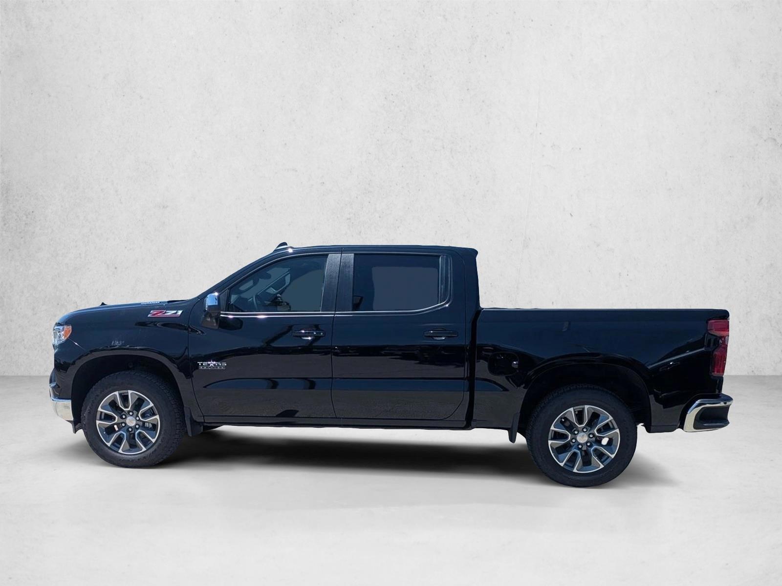 Thumbnail: 2026 Chevrolet Silverado 1500 - 2