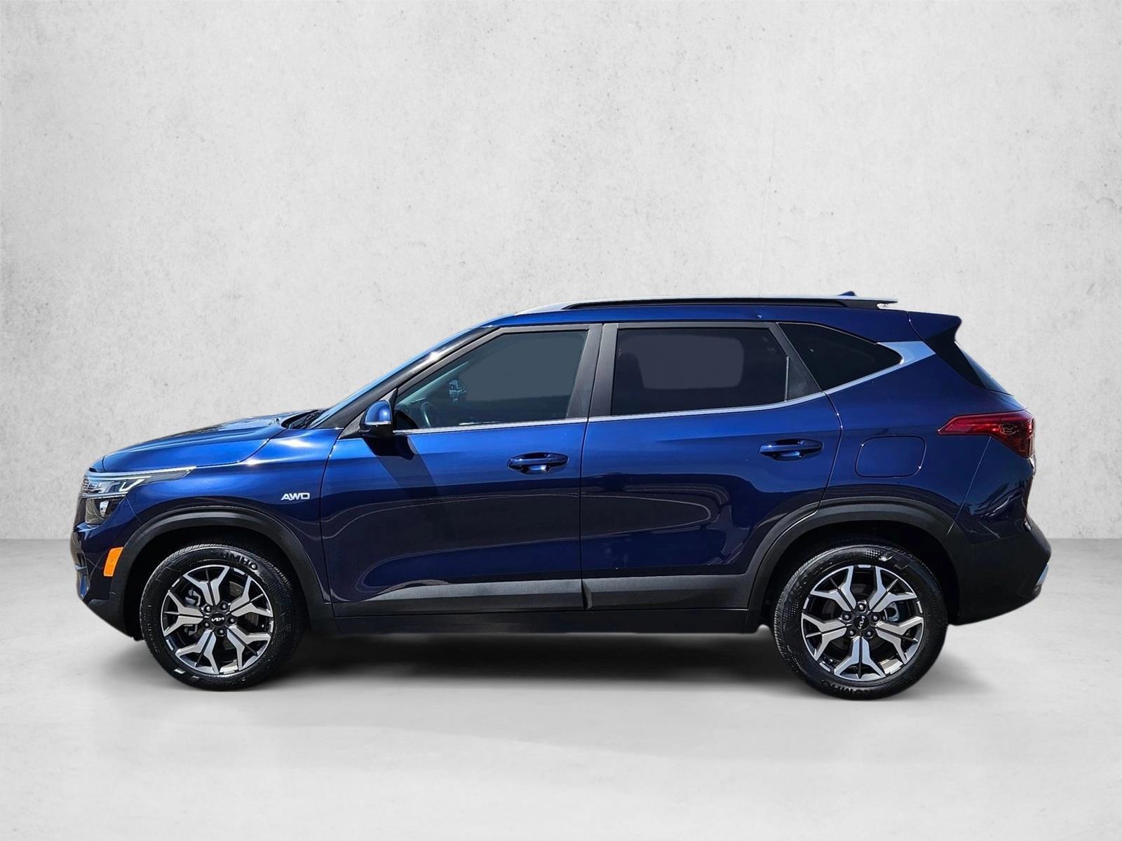 Thumbnail: 2023 Kia Seltos - 2