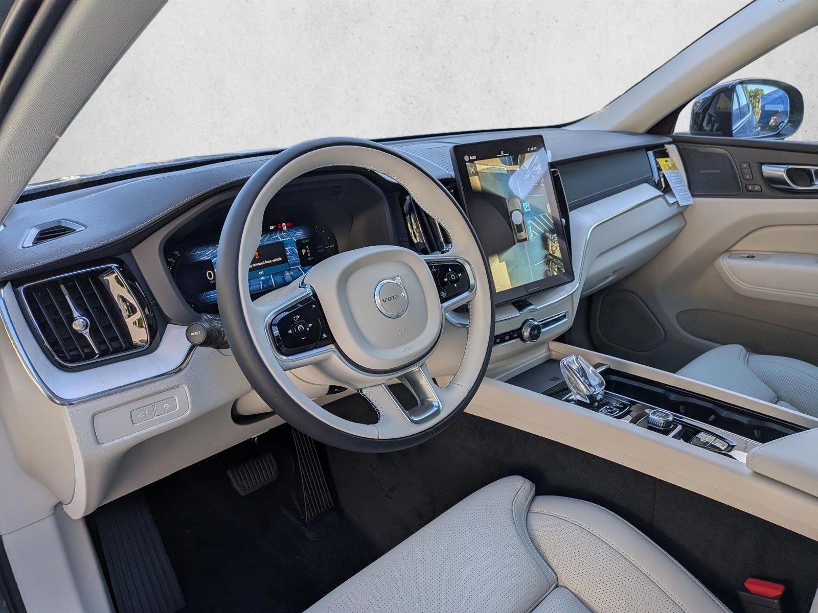 Thumbnail: 2026 Volvo XC60 - 3