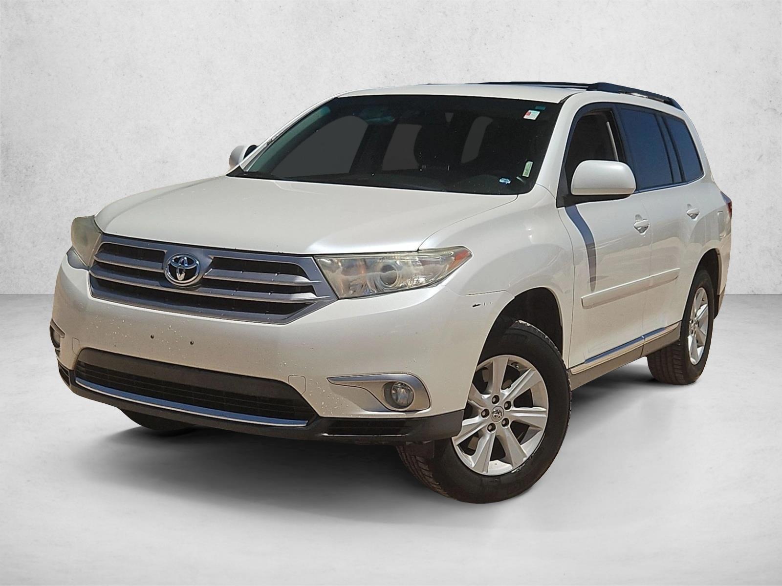 Thumbnail: 2013 Toyota Highlander - 1