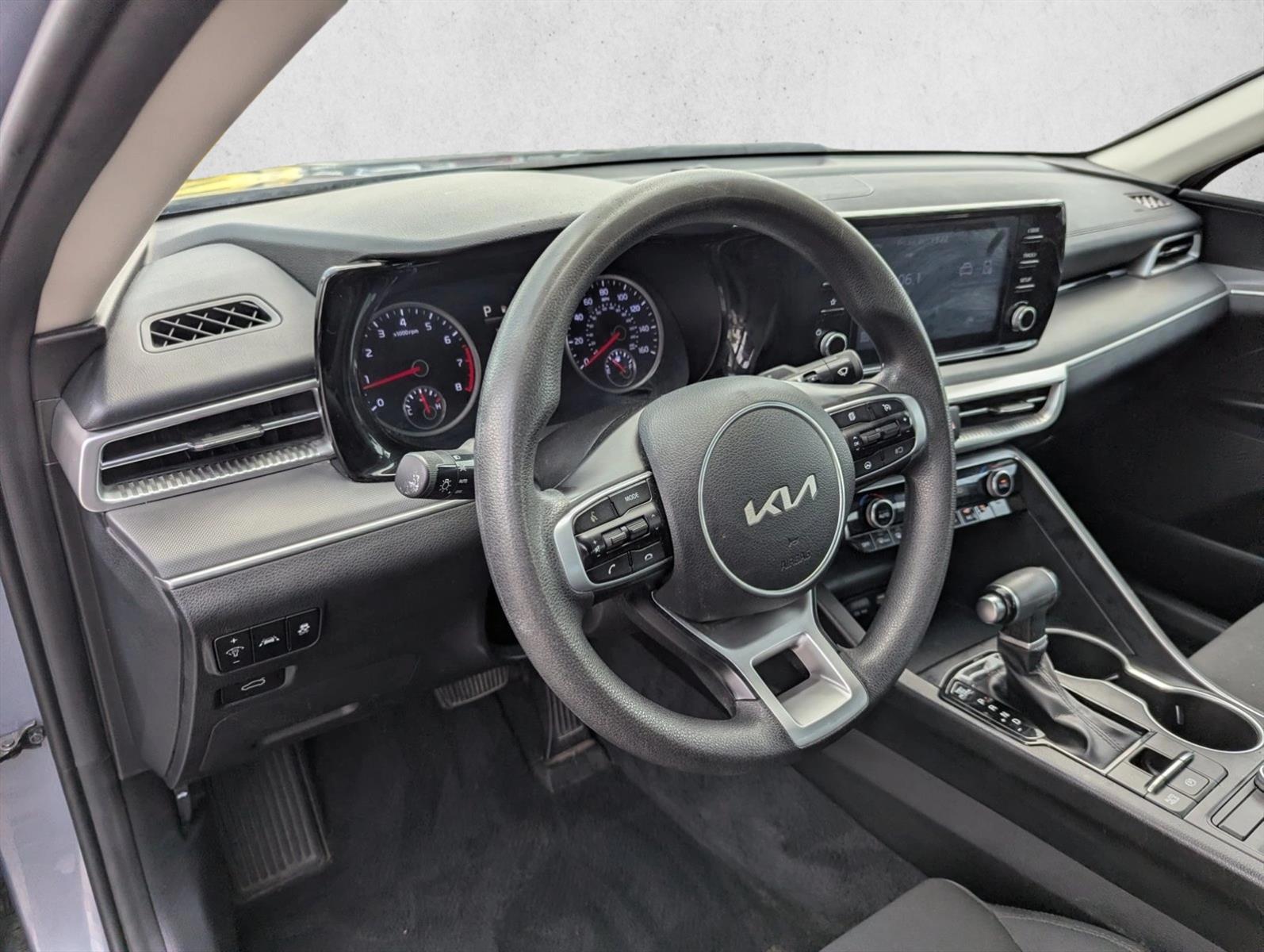 Thumbnail: 2022 Kia K5 - 3