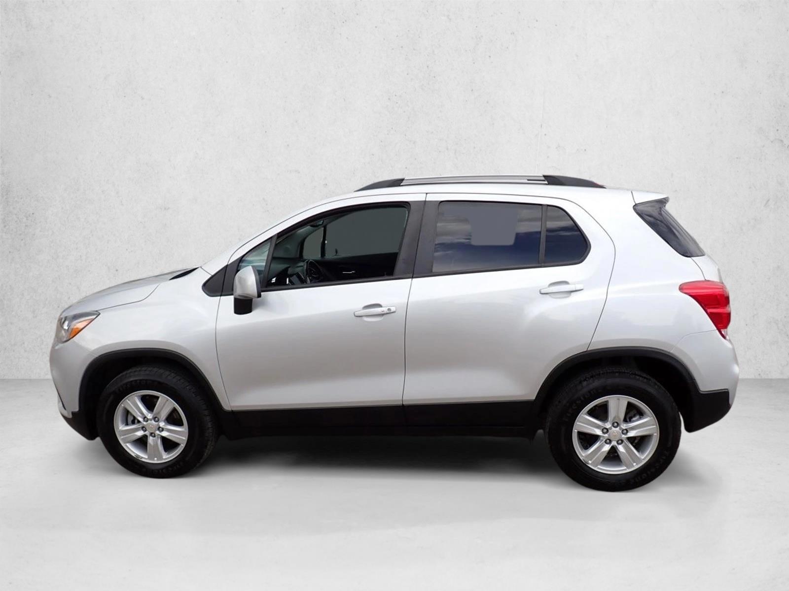 Thumbnail: 2022 Chevrolet Trax - 2