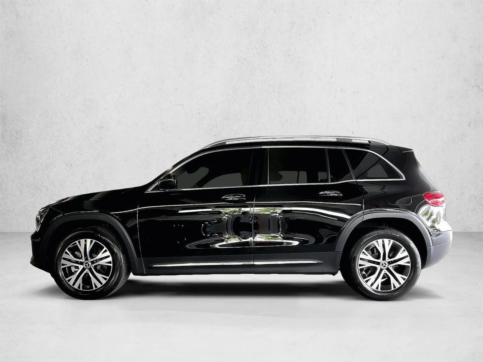 Thumbnail: 2026 Mercedes-Benz GLB - 2
