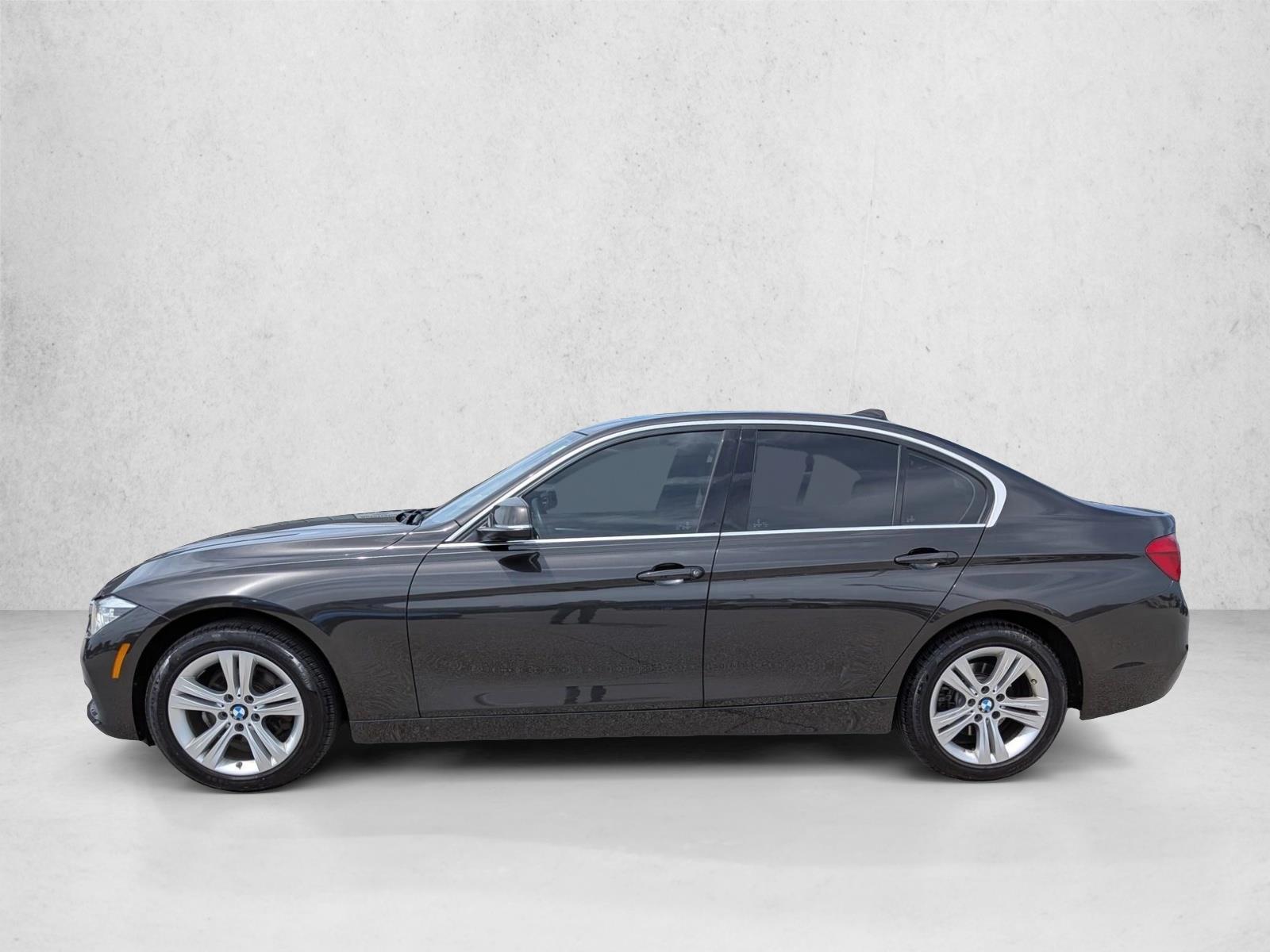 Thumbnail: 2017 BMW 3 Series - 2
