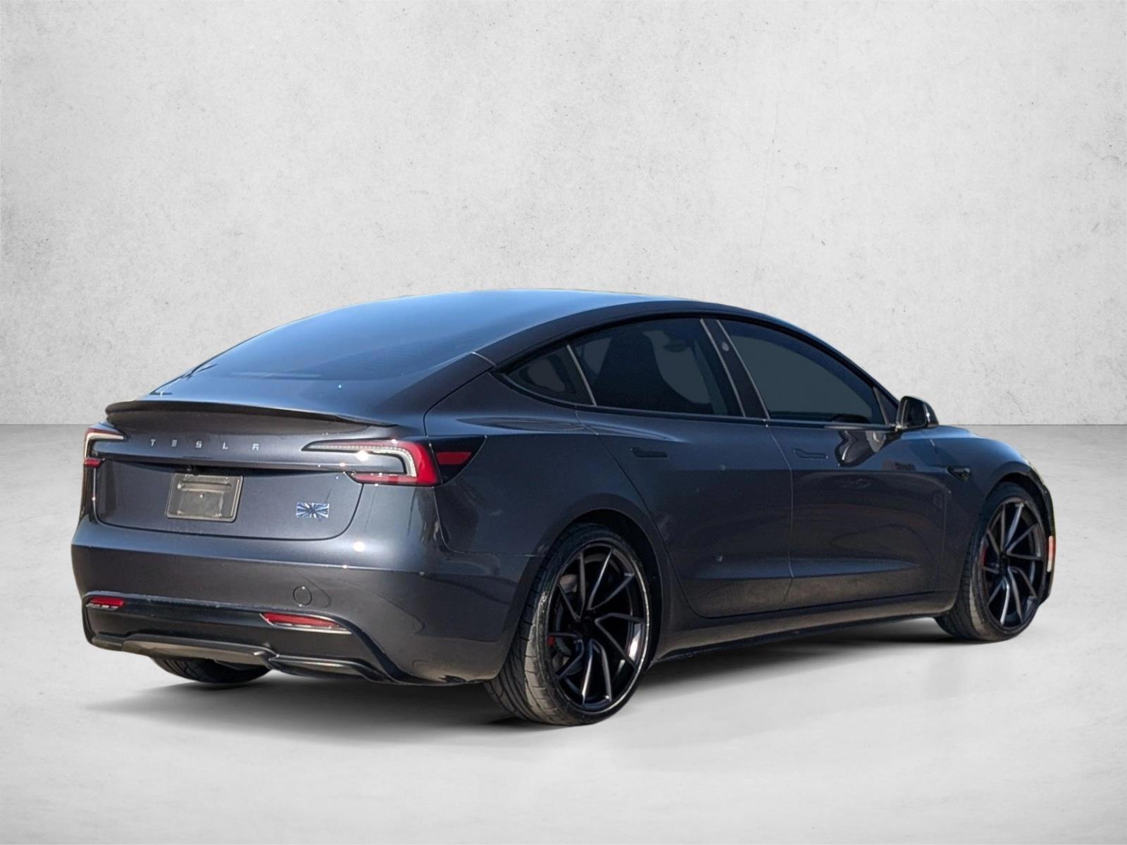 2025 Tesla Model 3 Performance - Photo 5