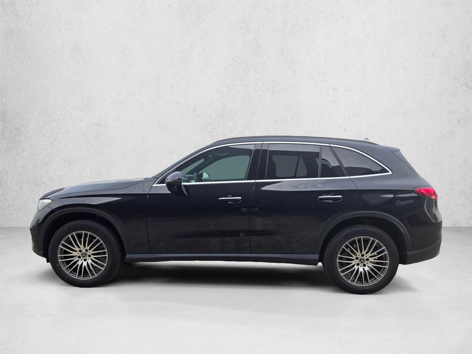 Thumbnail: 2026 Mercedes-Benz GLC - 2