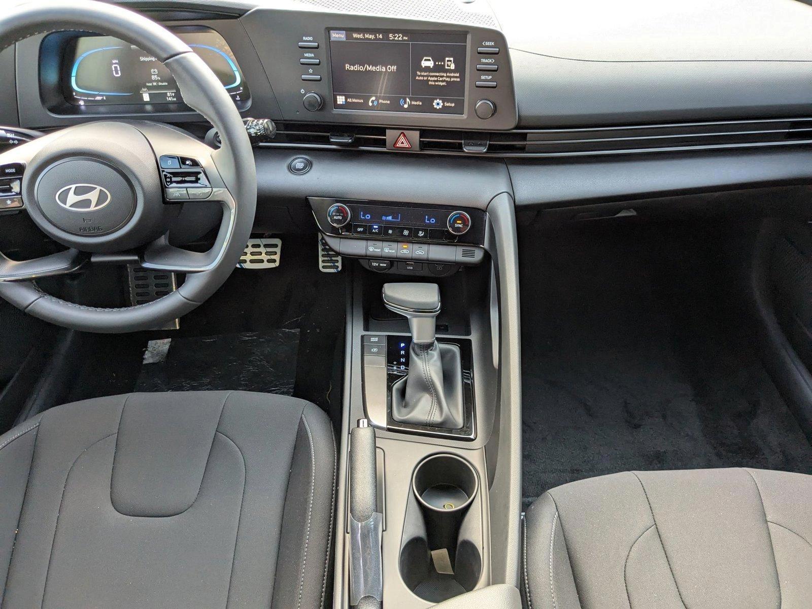 Thumbnail: 2025 Hyundai Elantra - 3