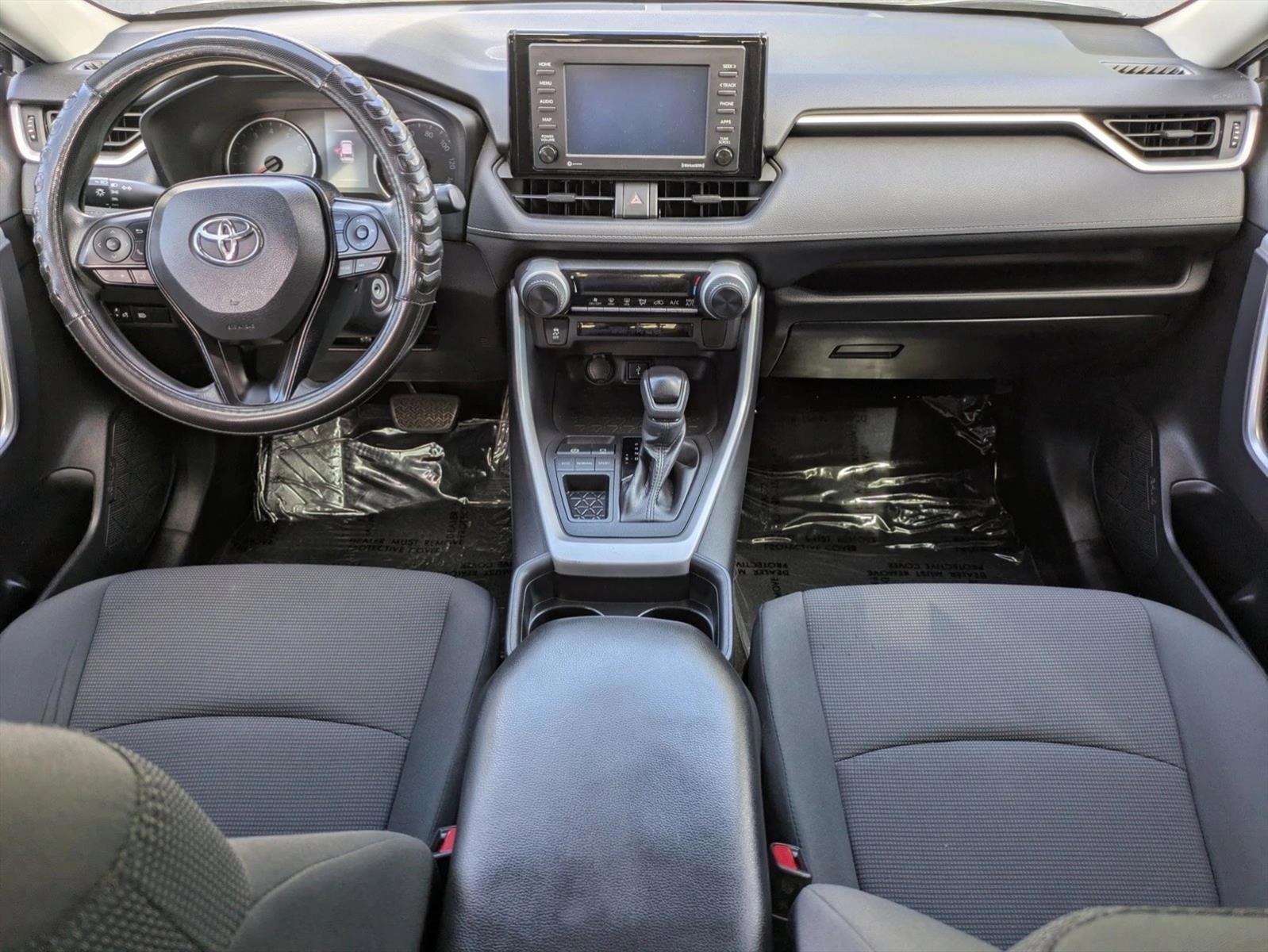 Thumbnail: 2021 Toyota RAV4 - 3