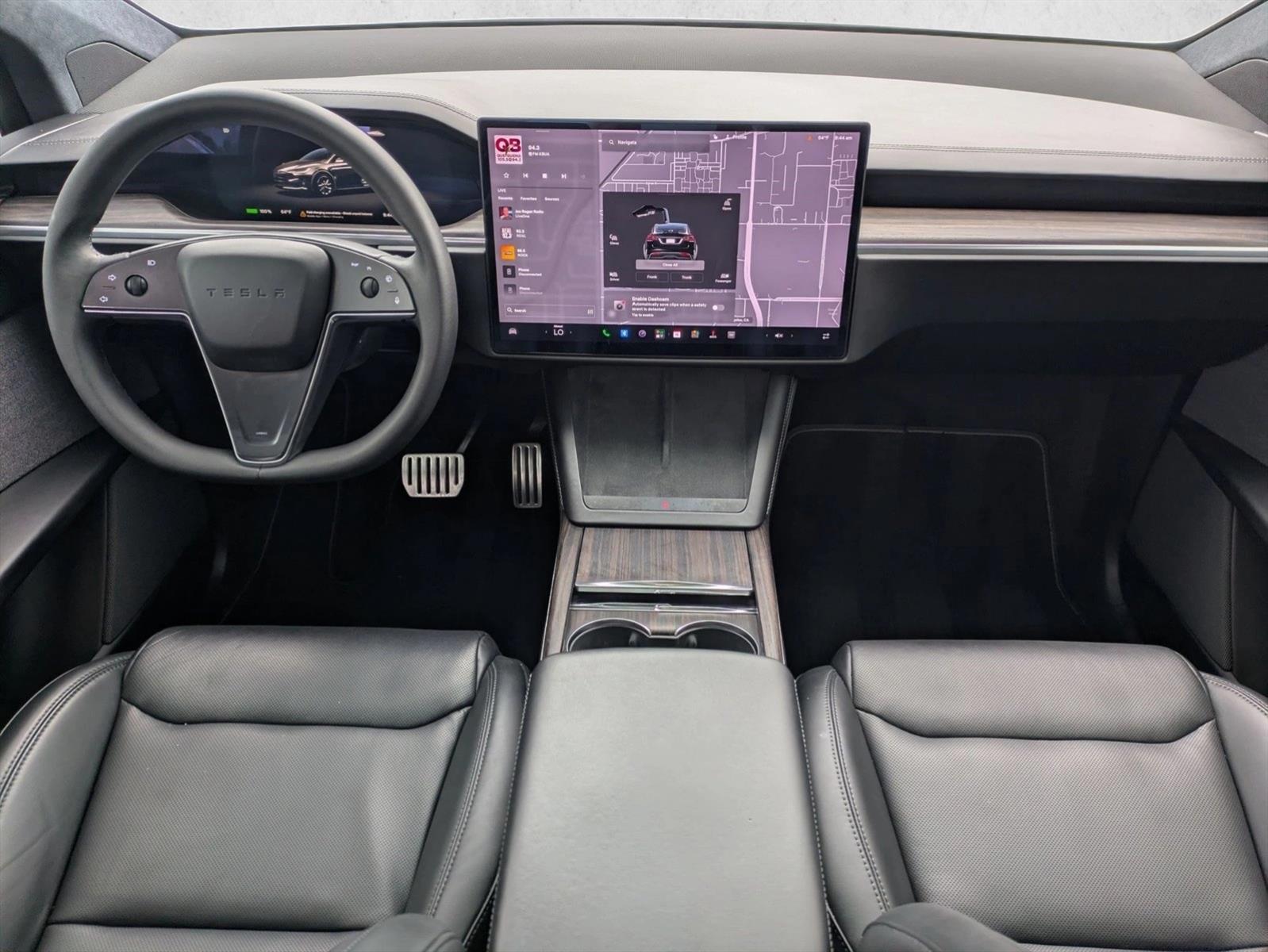 Thumbnail: 2023 Tesla Model X - 4