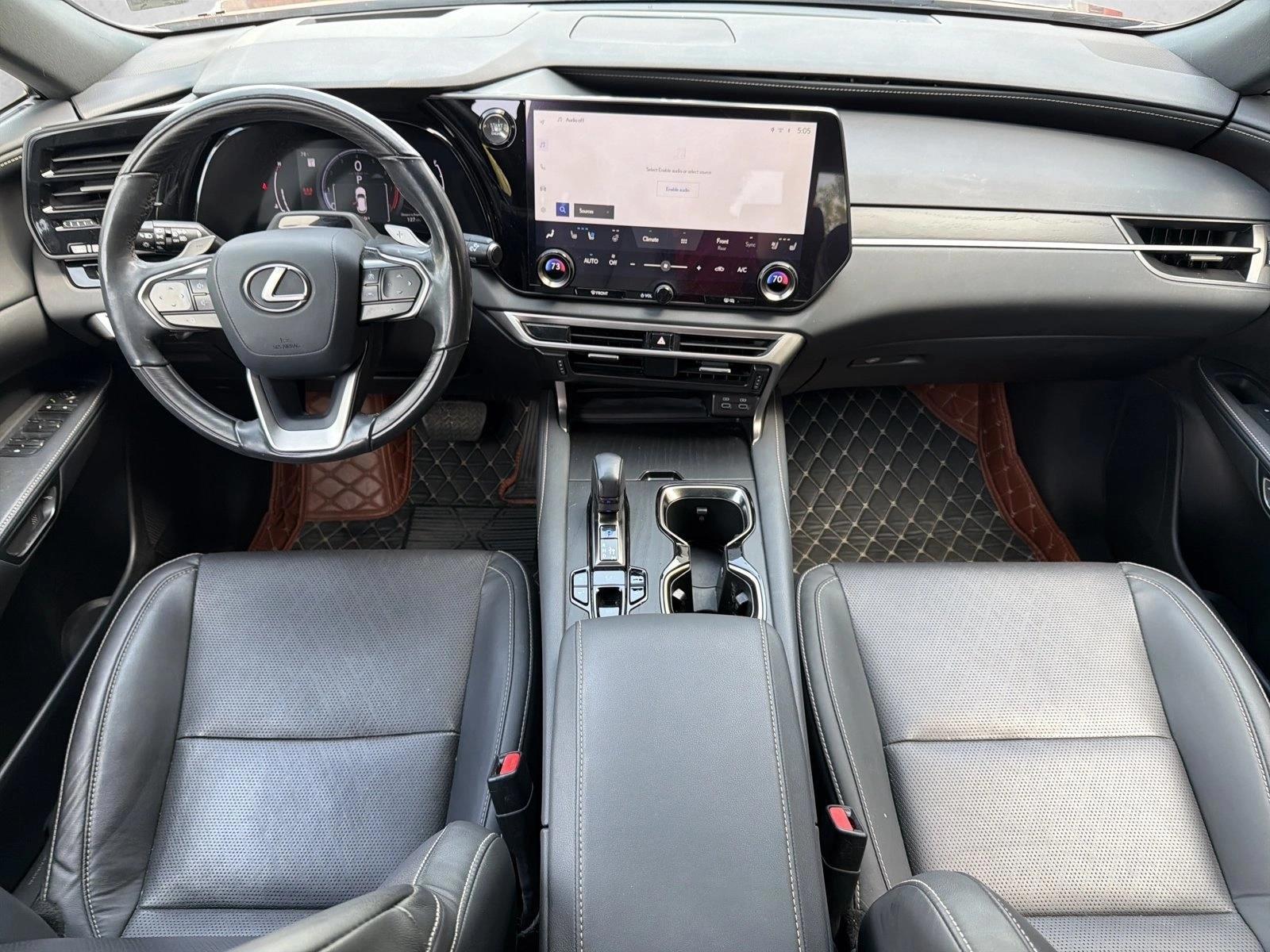 Thumbnail: 2023 Lexus RX - 3