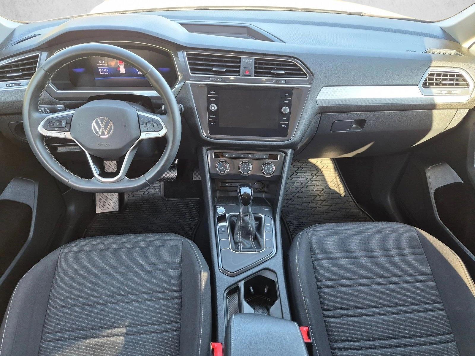 Thumbnail: 2024 Volkswagen Tiguan - 3