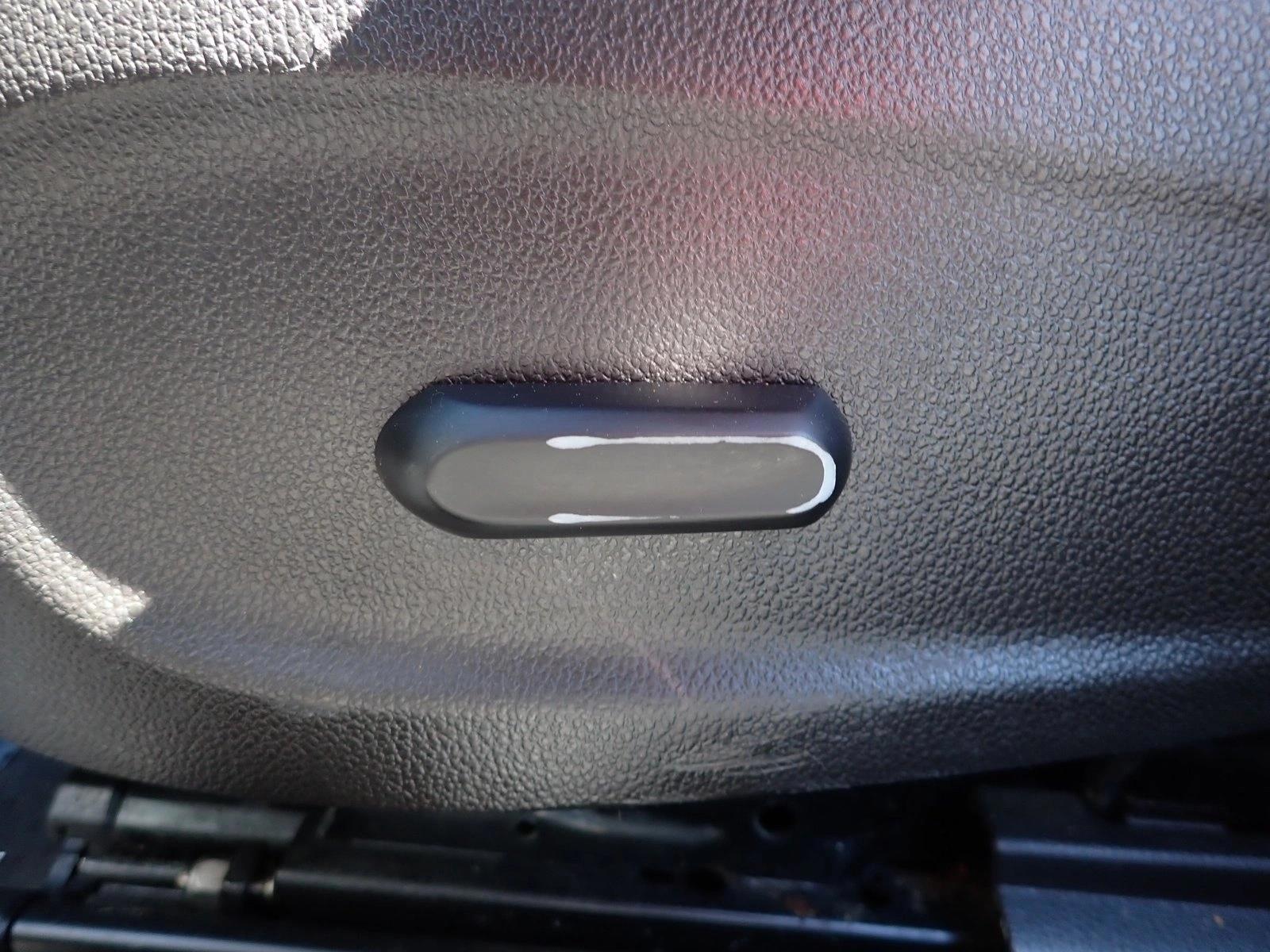 Thumbnail: 2014 Chevrolet Cruze - 4