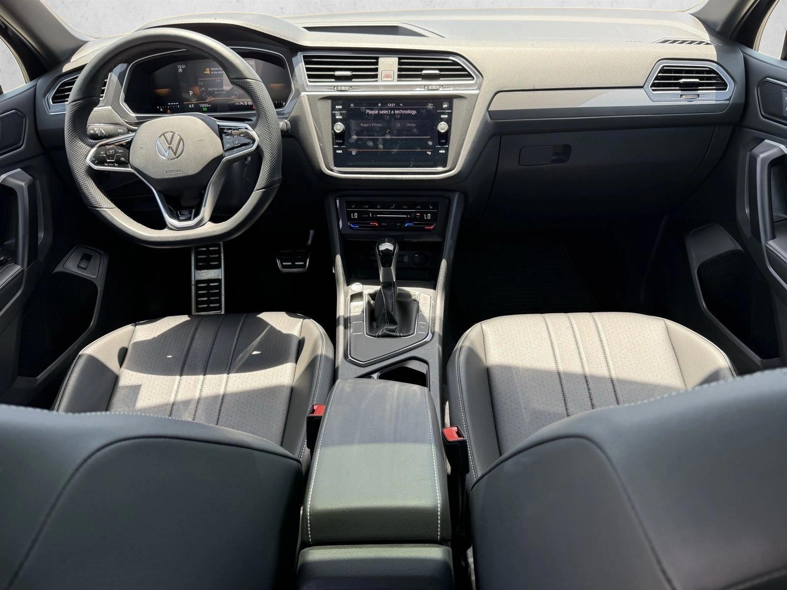 Thumbnail: 2024 Volkswagen Tiguan - 4