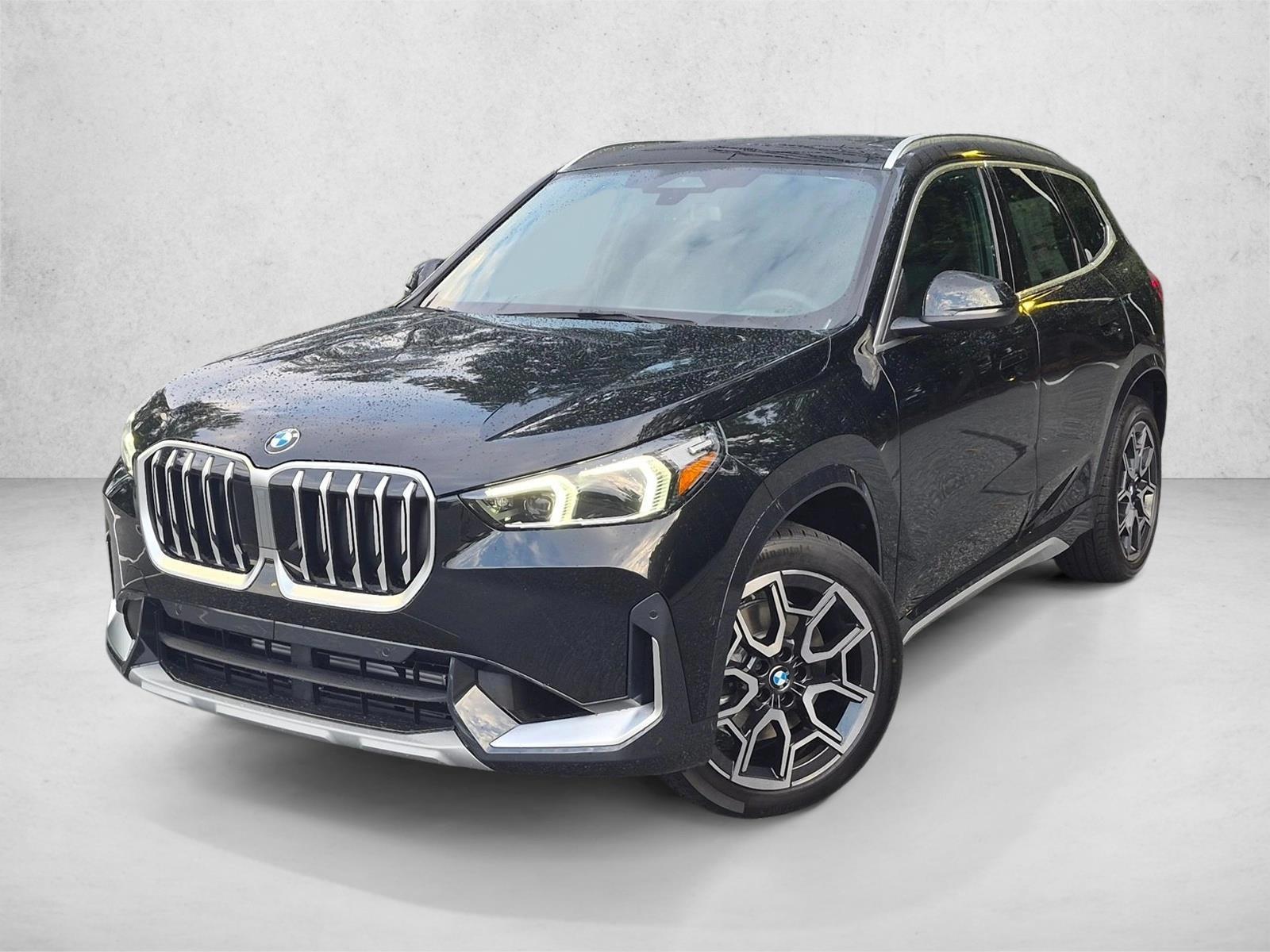 Thumbnail: 2027 BMW X1 - 1