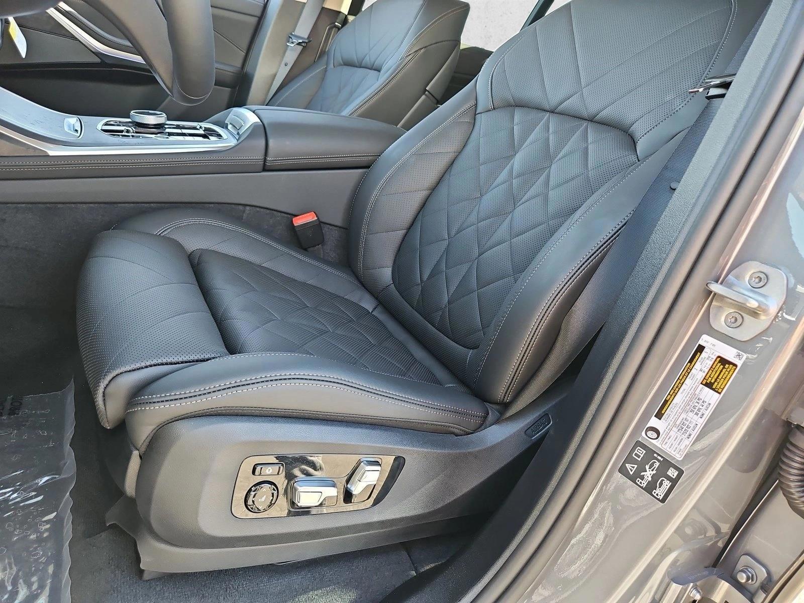Thumbnail: 2027 BMW X7 - 5