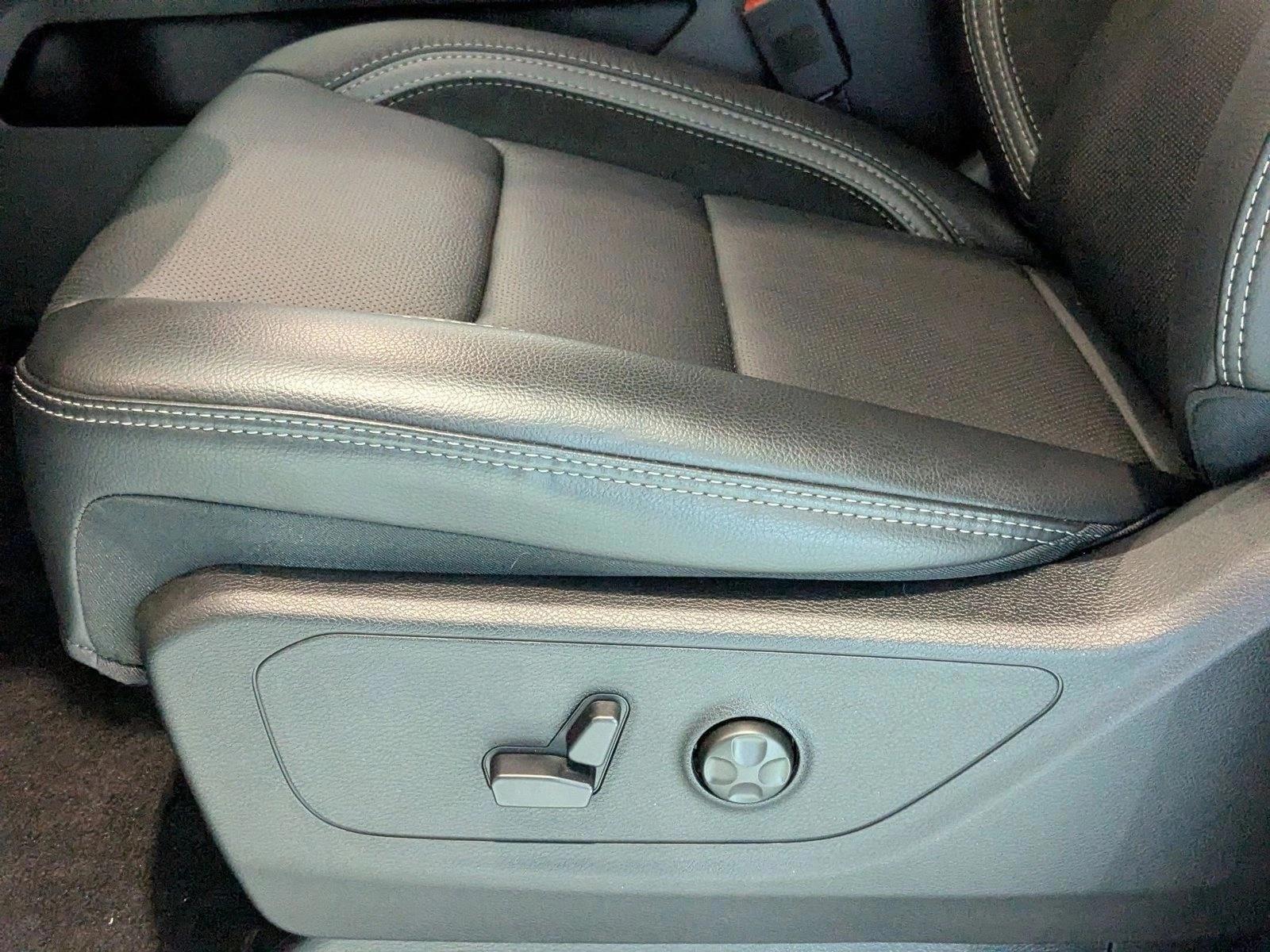 Thumbnail: 2026 RAM 1500 - 5