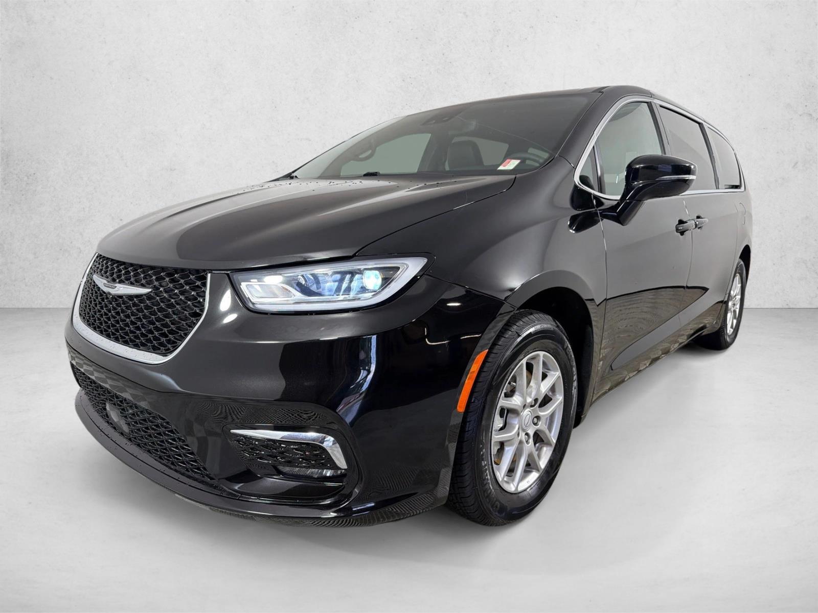 Thumbnail: 2025 Chrysler Pacifica - 1