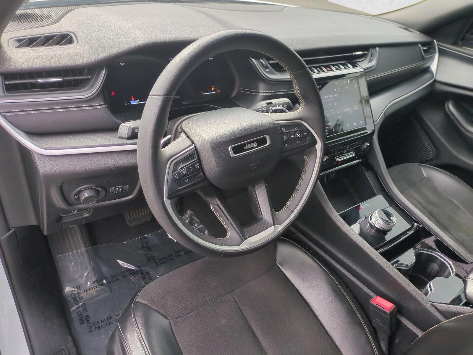 Thumbnail: 2023 Jeep Grand Cherokee L - 3