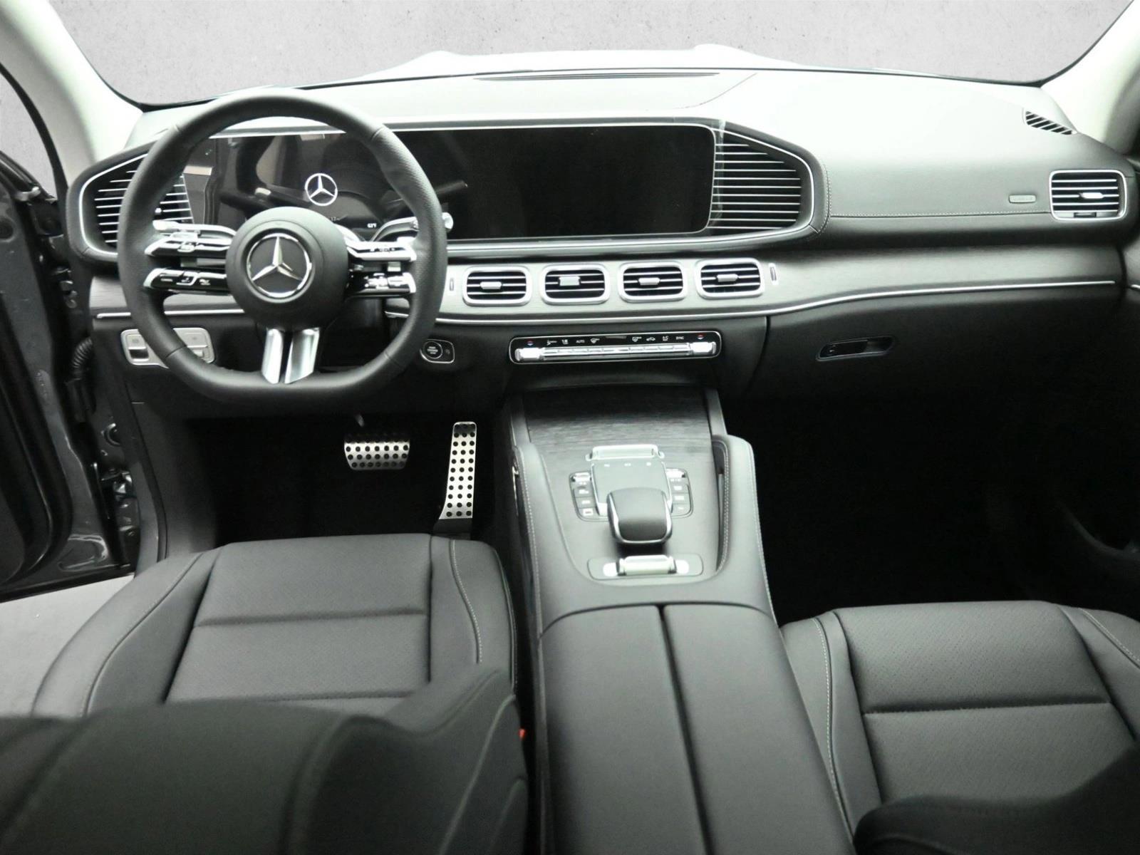 Thumbnail: 2026 Mercedes-Benz GLS - 3