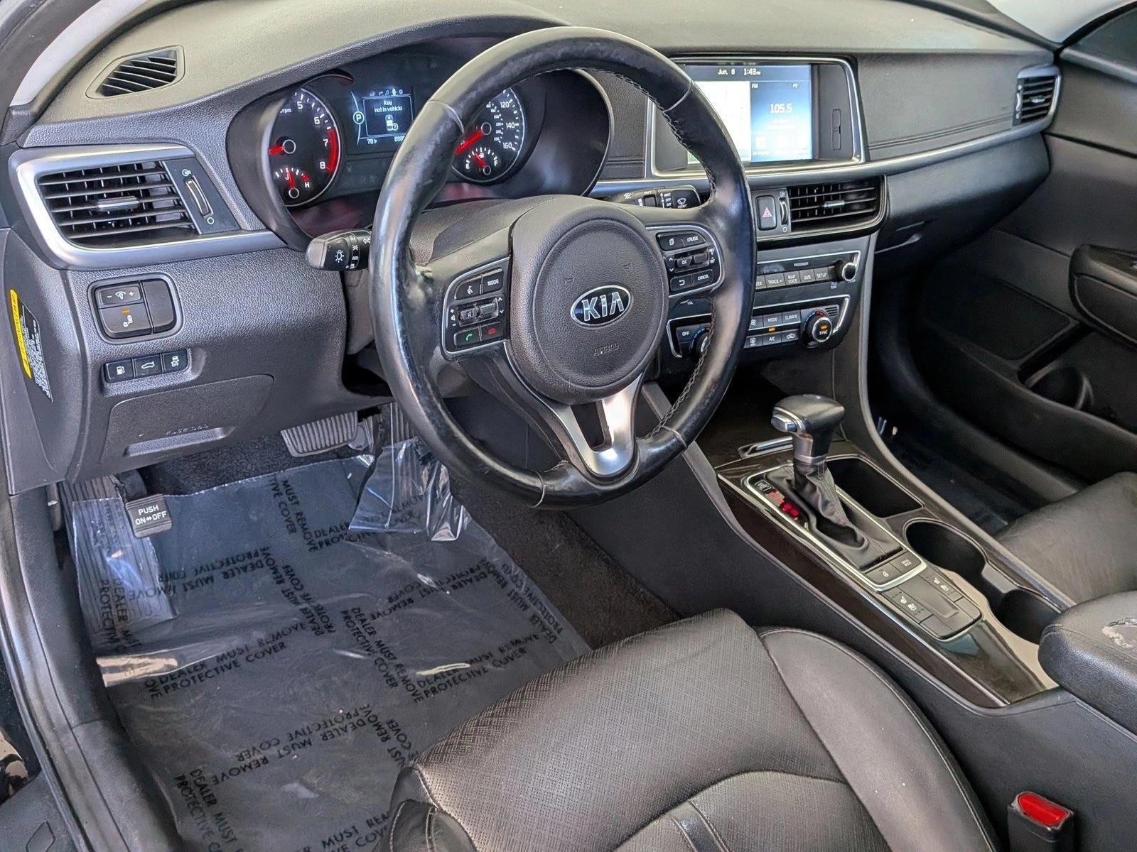 Thumbnail: 2016 Kia Optima - 3