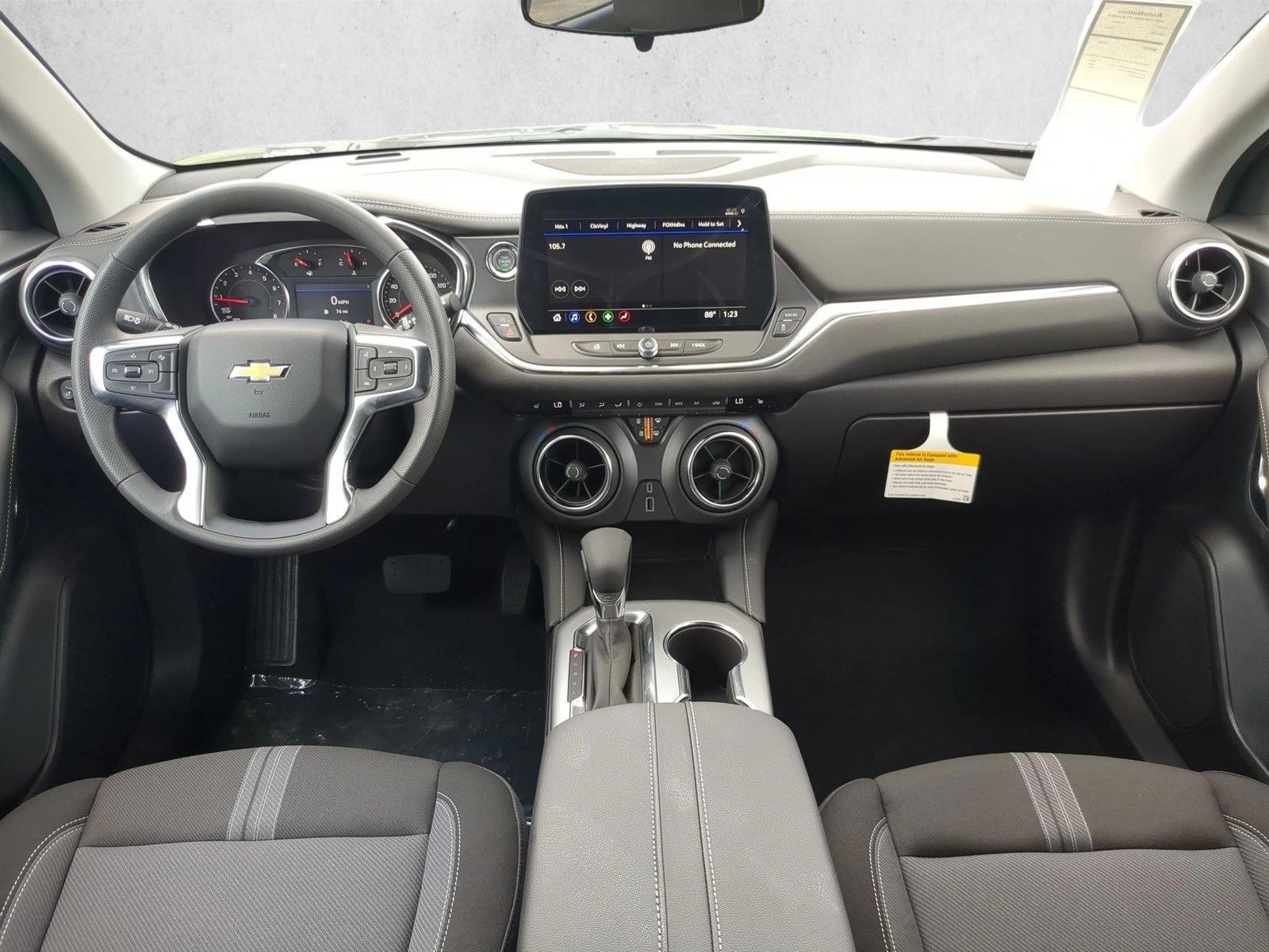 Thumbnail: 2026 Chevrolet Blazer - 3