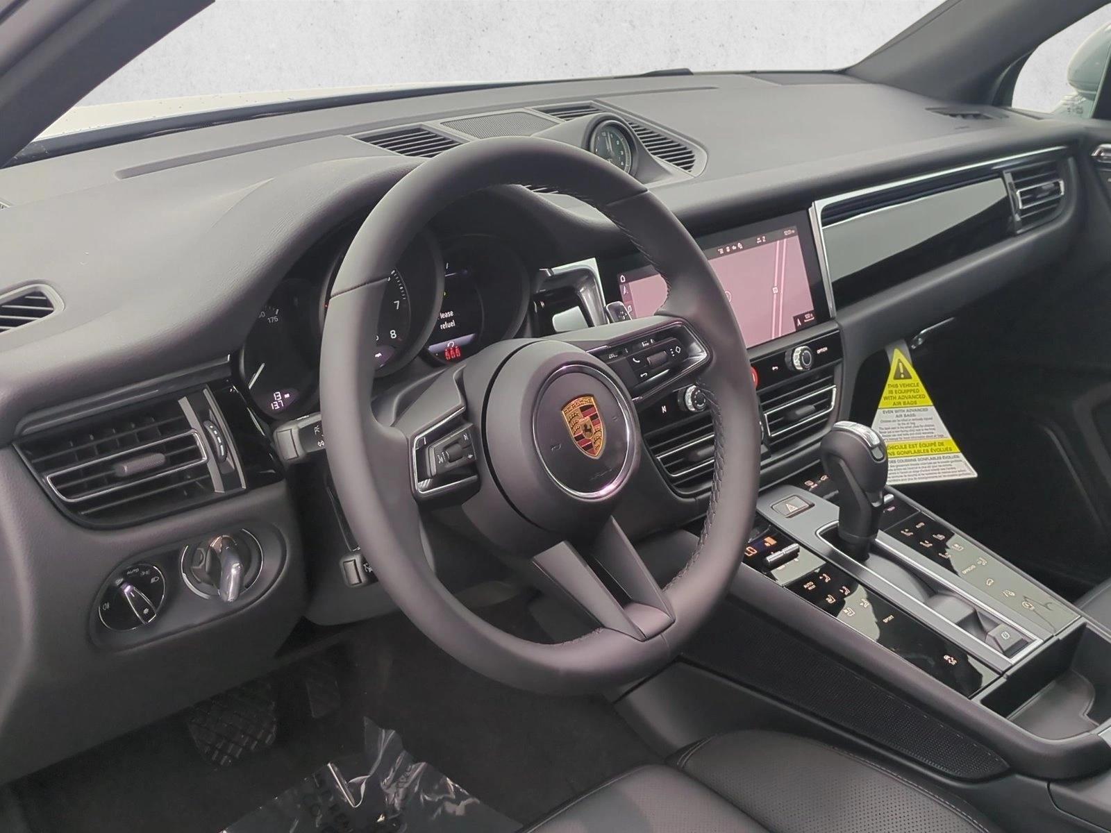 Thumbnail: 2026 Porsche Macan - 3