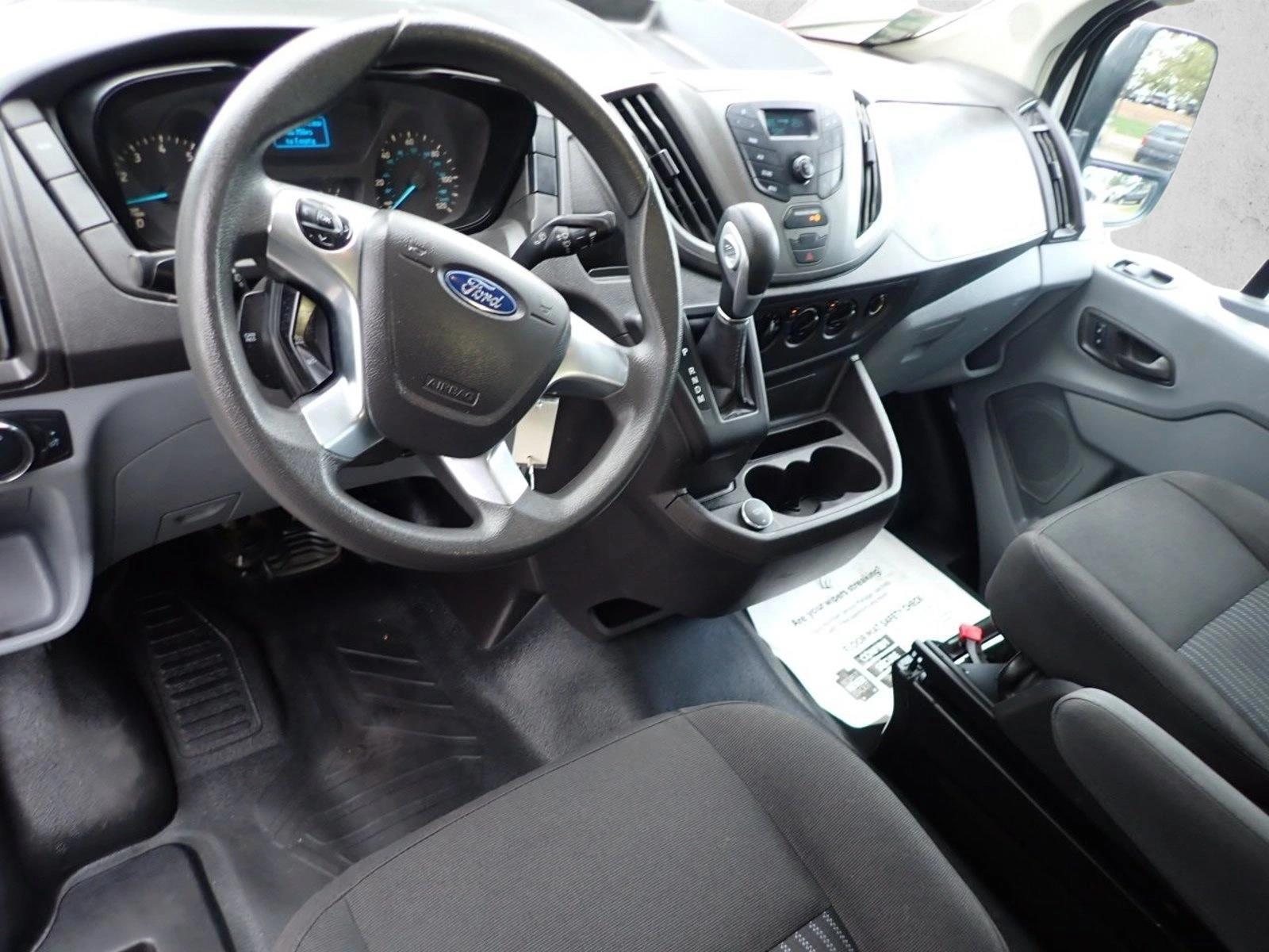 Thumbnail: 2017 Ford Transit Series - 3